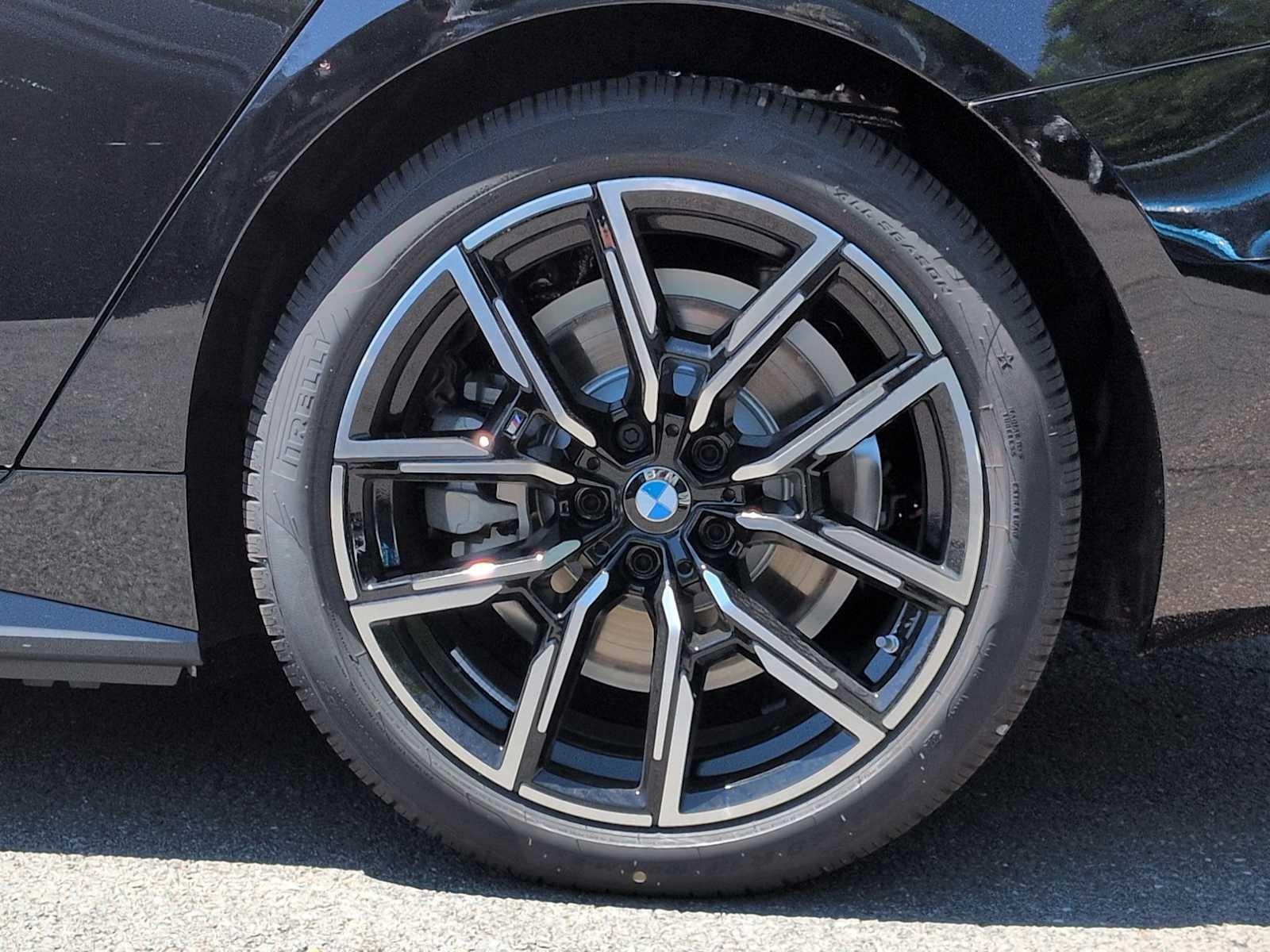 Thumbnail: 2026 BMW i4 - 14