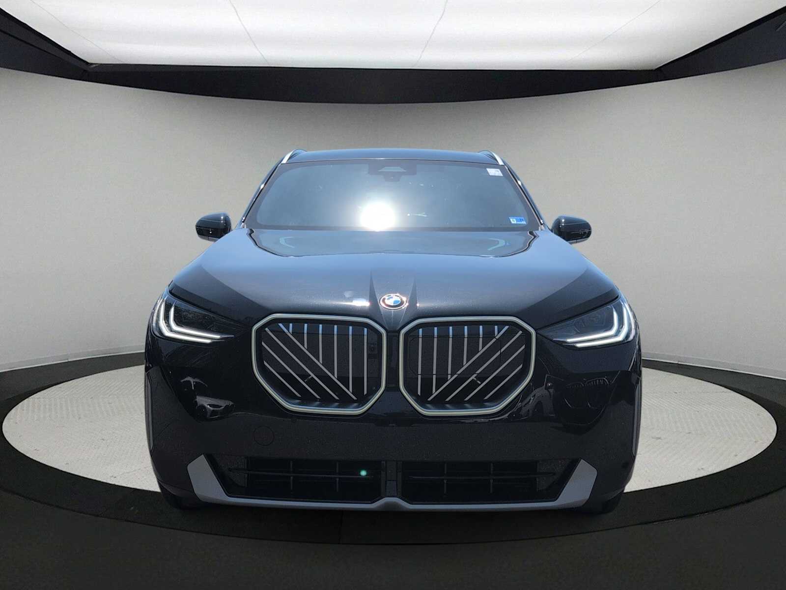 Thumbnail: 2026 BMW X3 - 3