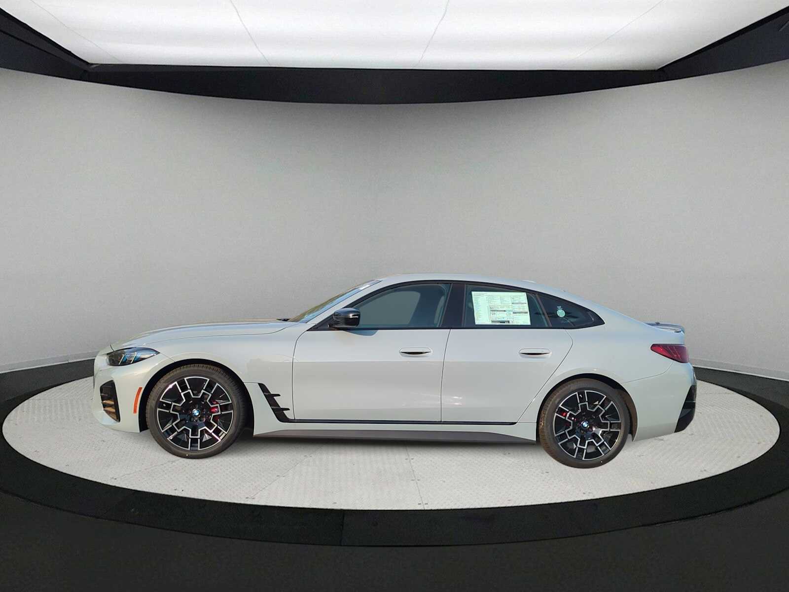 Thumbnail: 2025 BMW 4 Series - 5