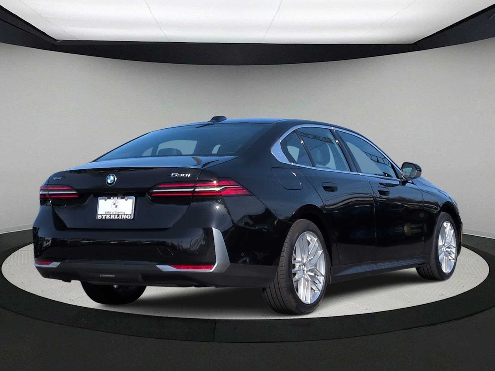 Thumbnail: 2025 BMW 5 Series - 8