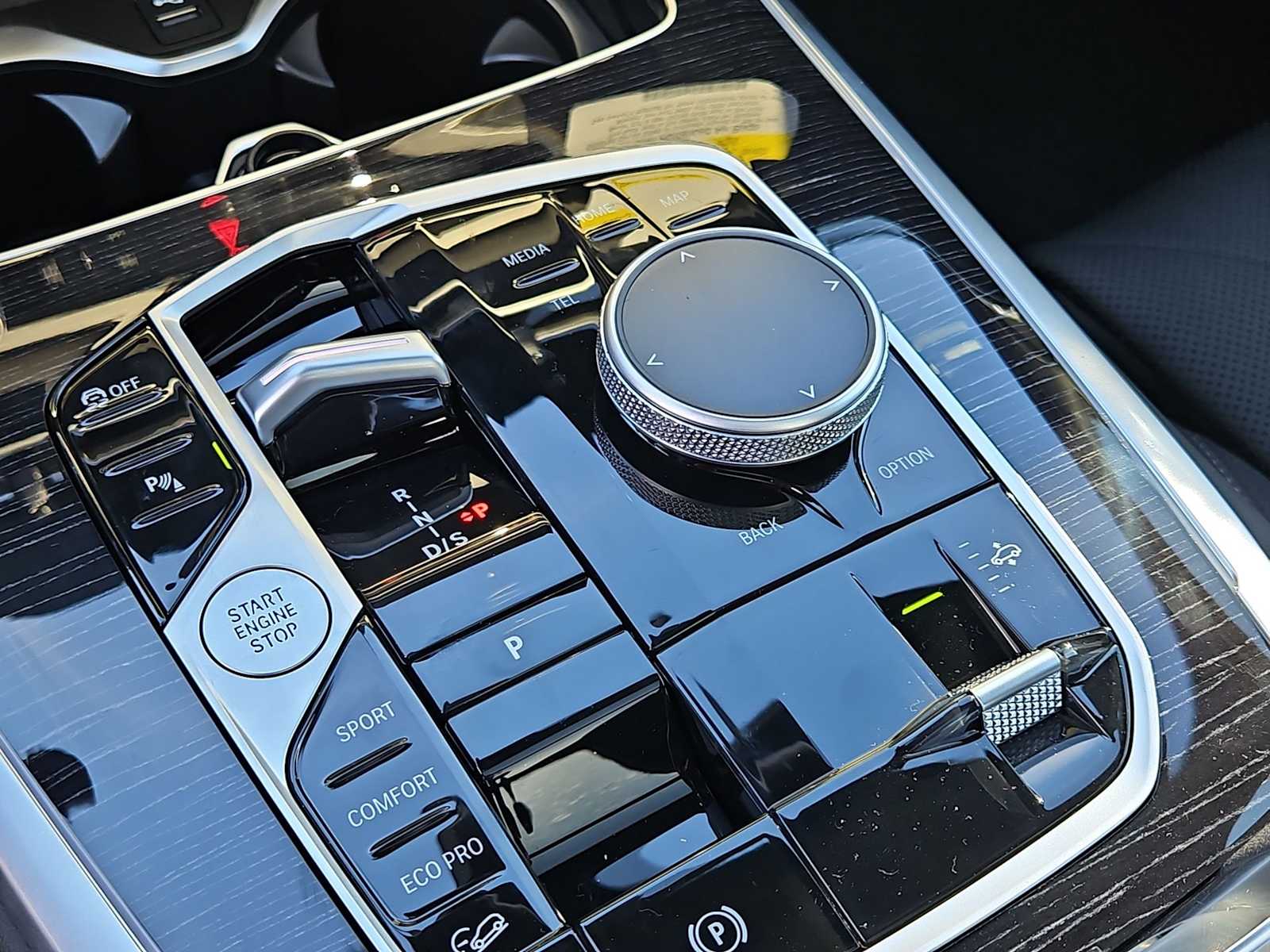 Thumbnail: 2026 BMW X7 - 31