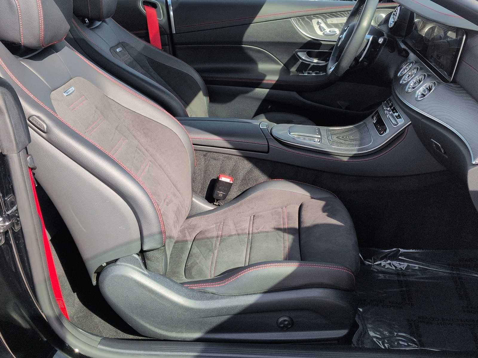 Thumbnail: 2023 Mercedes-Benz E-Class - 21