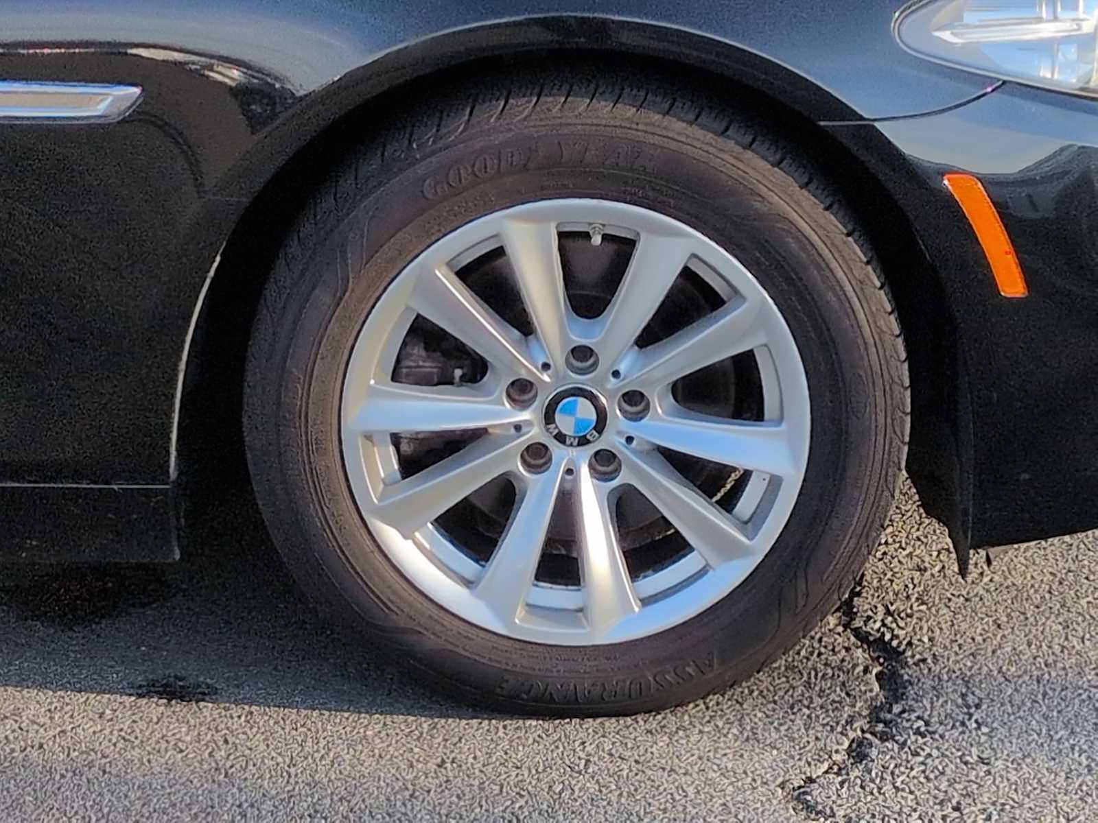 Thumbnail: 2014 BMW 5 Series - 13