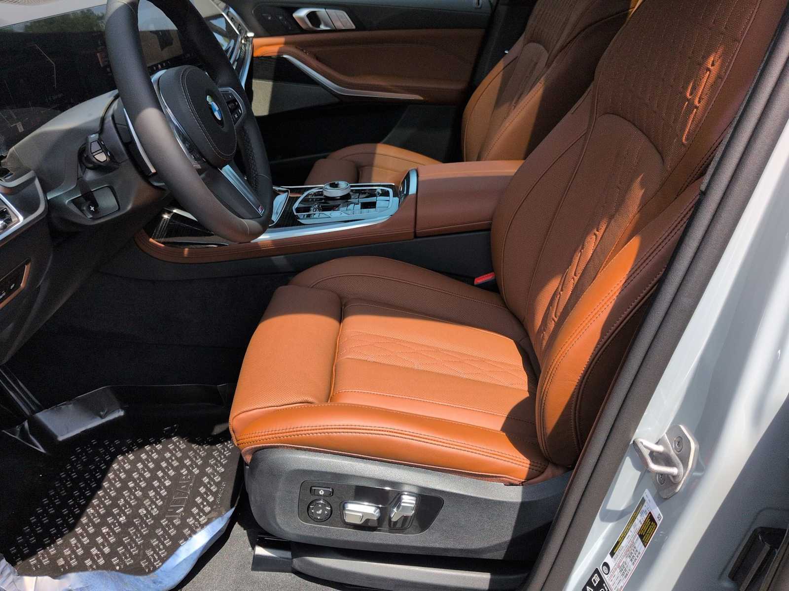Thumbnail: 2027 BMW X7 - 17