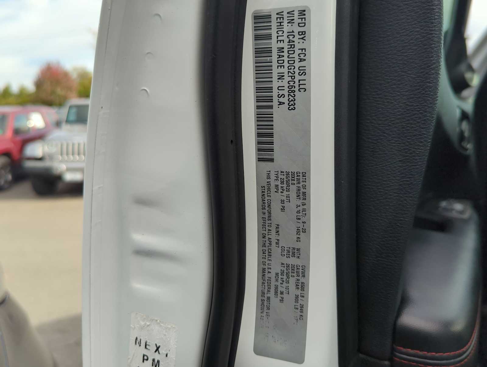 Thumbnail: 2023 Dodge Durango - 35