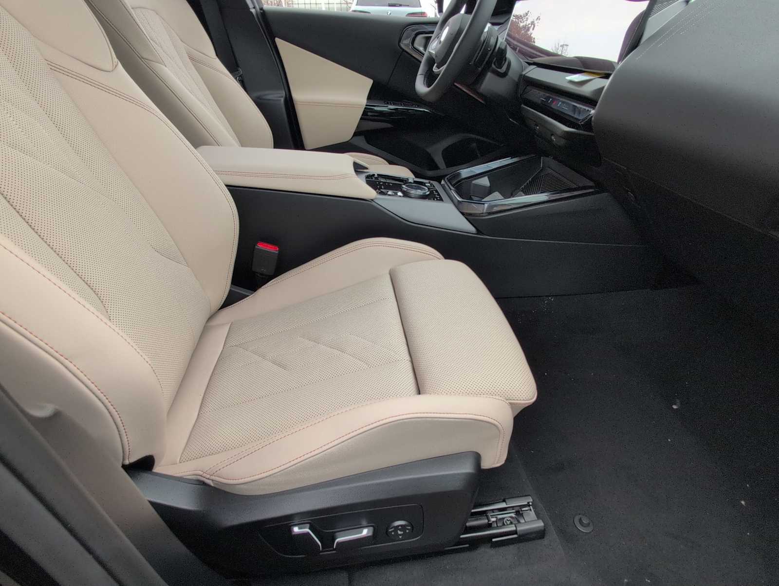 Thumbnail: 2026 BMW X3 - 21