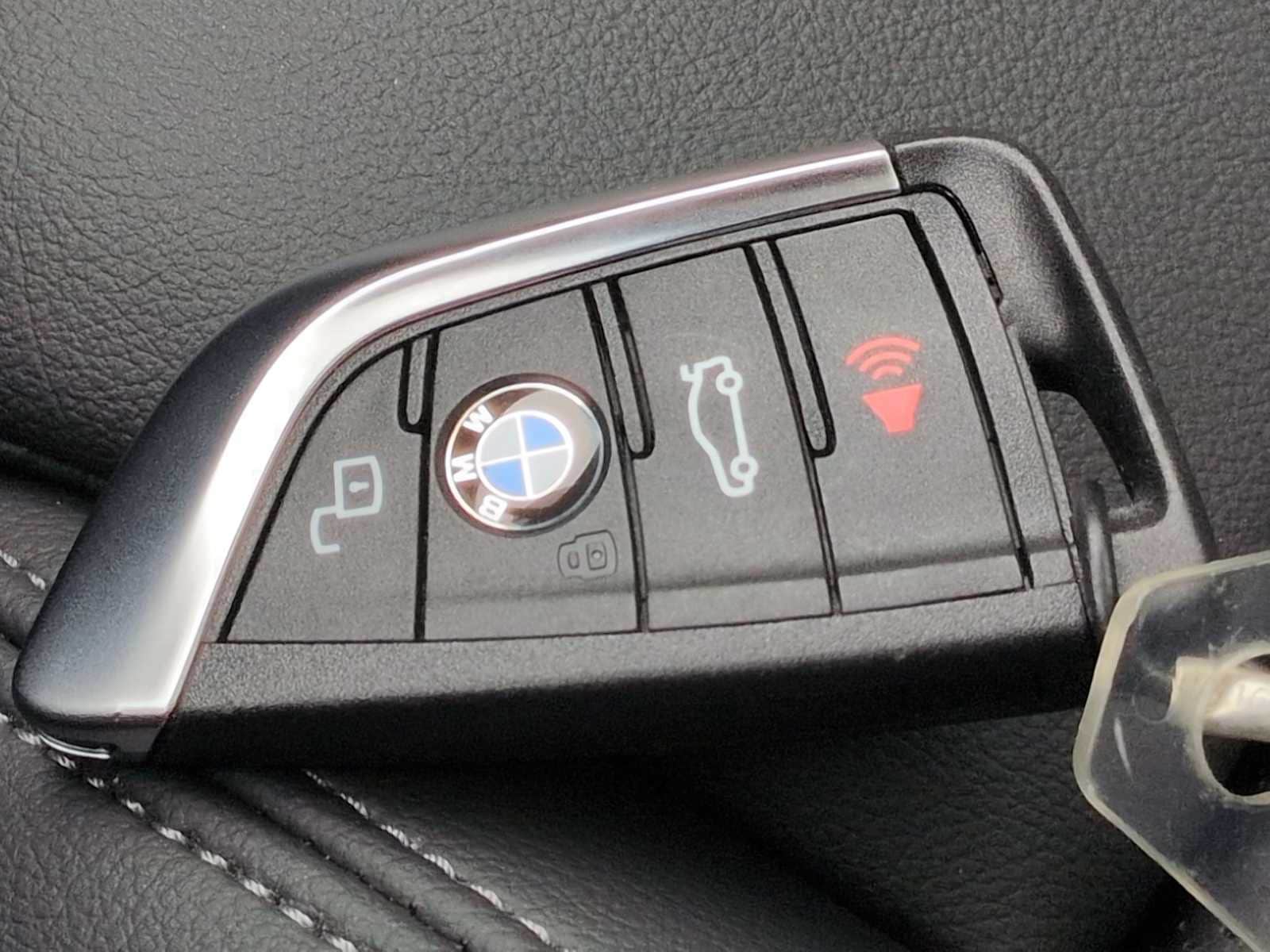 Thumbnail: 2026 BMW 4 Series - 26
