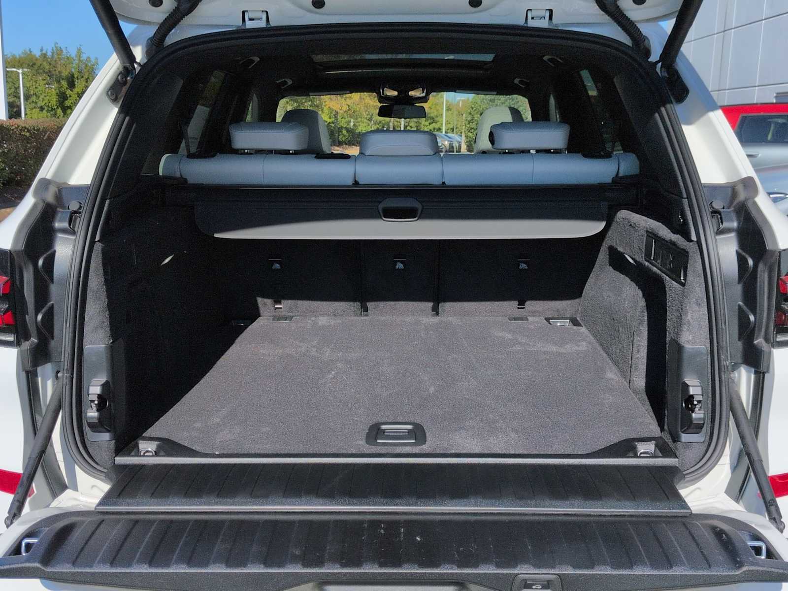 Thumbnail: 2026 BMW X5 - 36