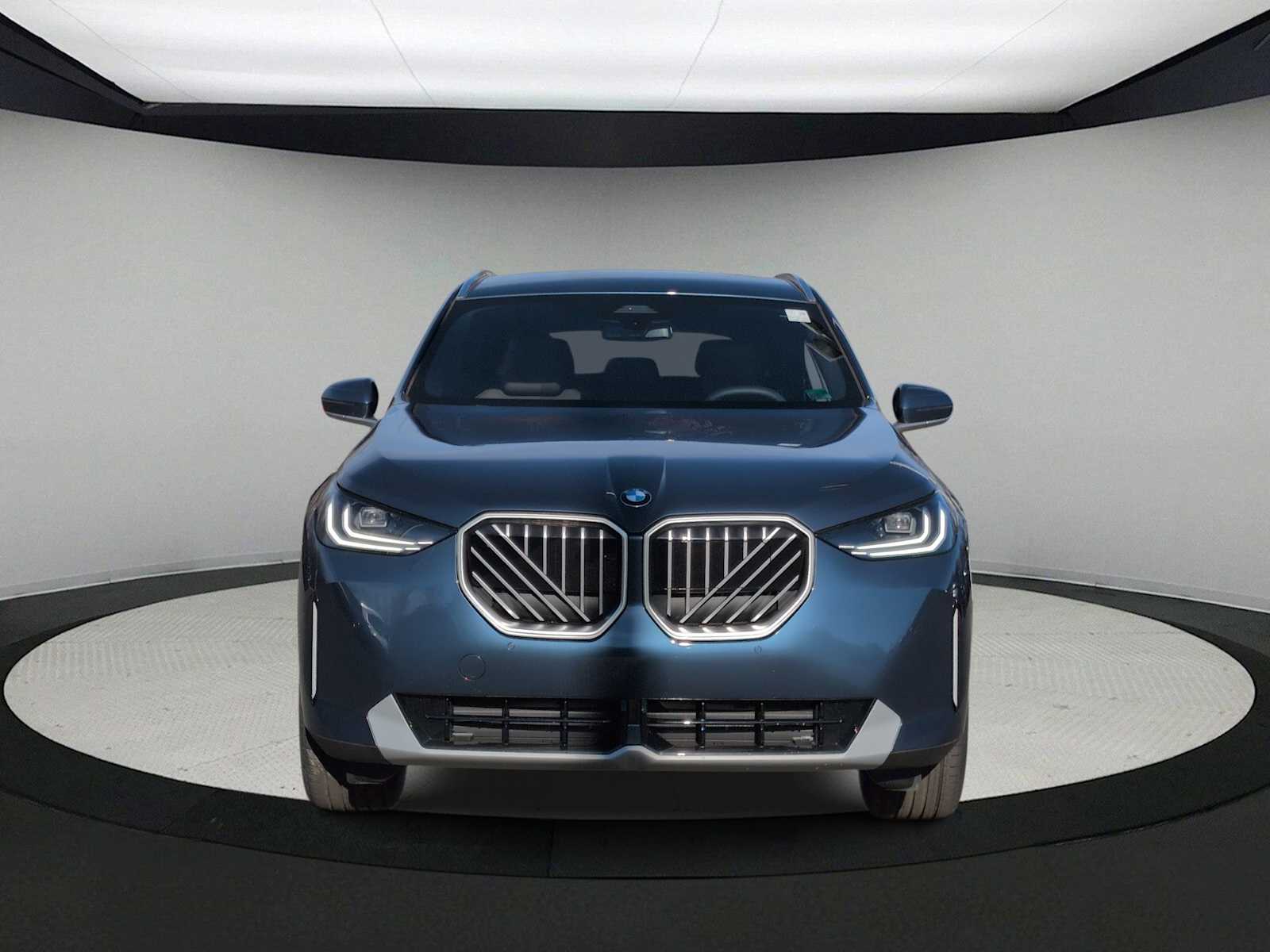 Thumbnail: 2026 BMW X3 - 3