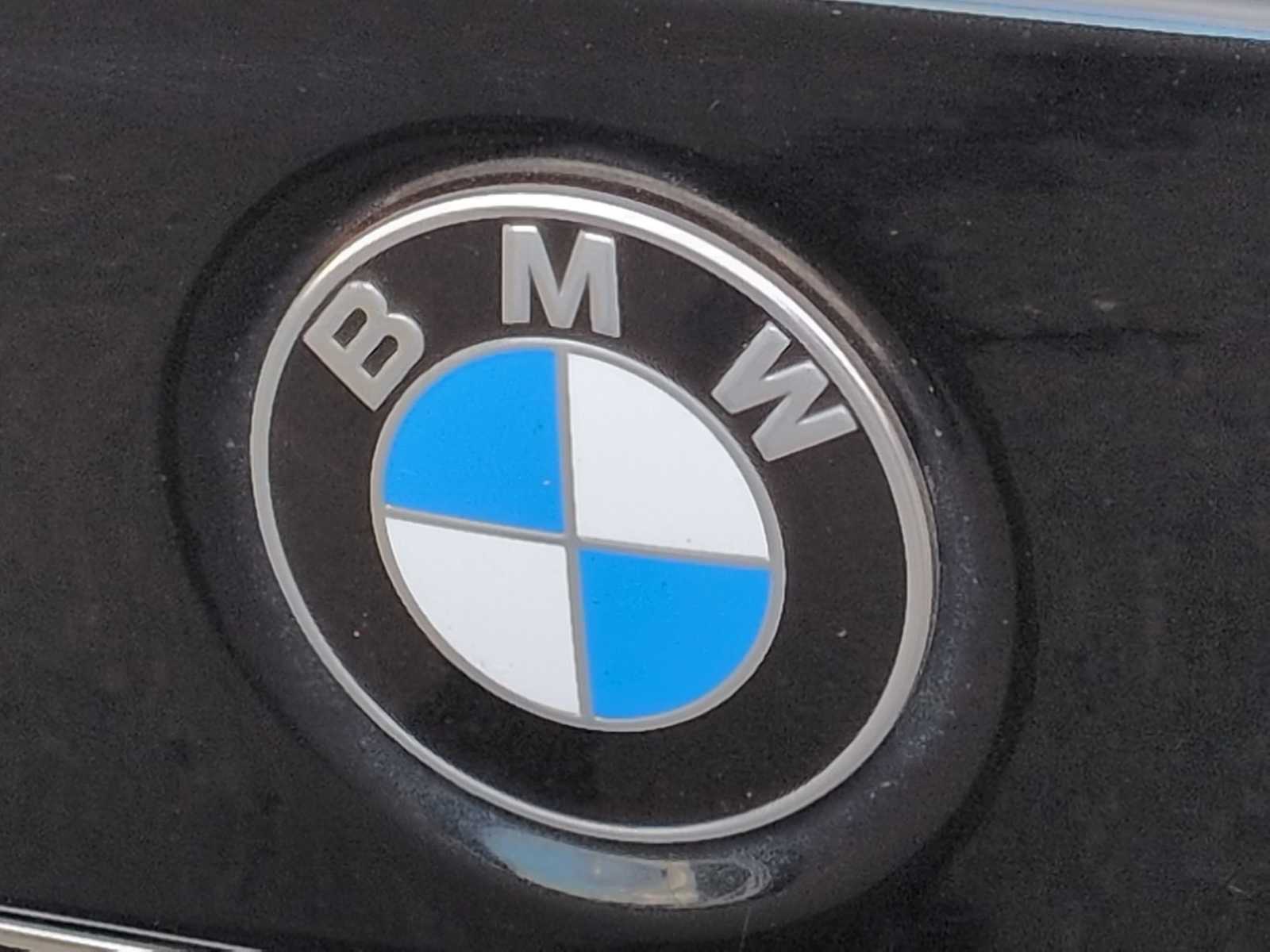 Thumbnail: 2024 BMW 3 Series - 12