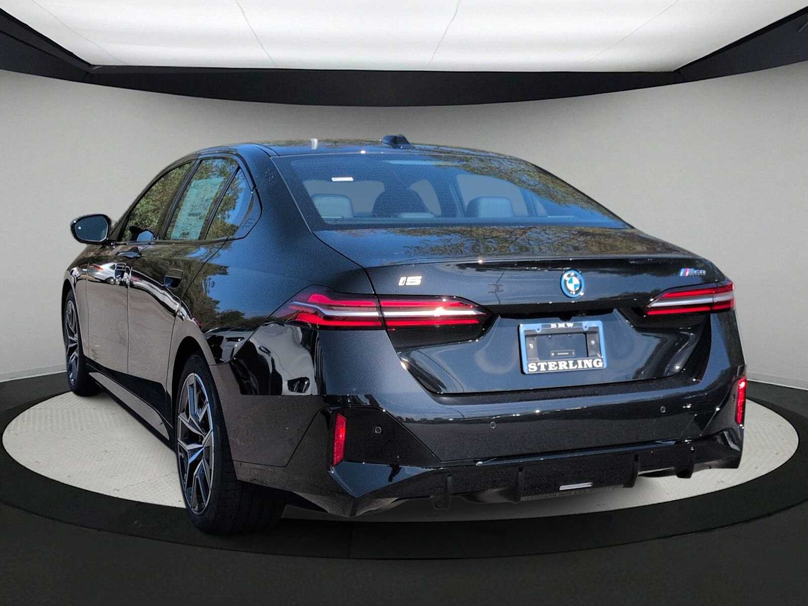 Thumbnail: 2025 BMW i5 - 6