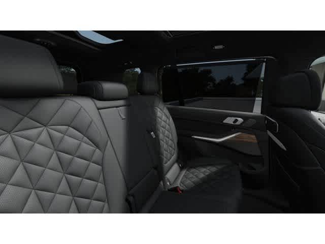 Thumbnail: 2026 BMW X7 - 12