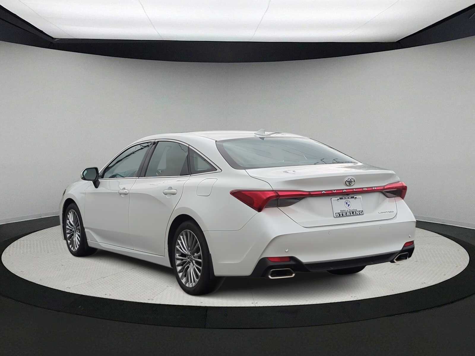 Thumbnail: 2022 Toyota Avalon - 6