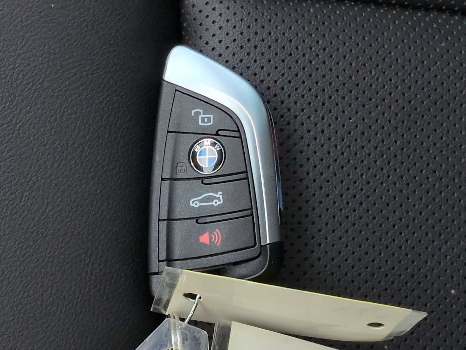 Thumbnail: 2023 BMW 3 Series - 36