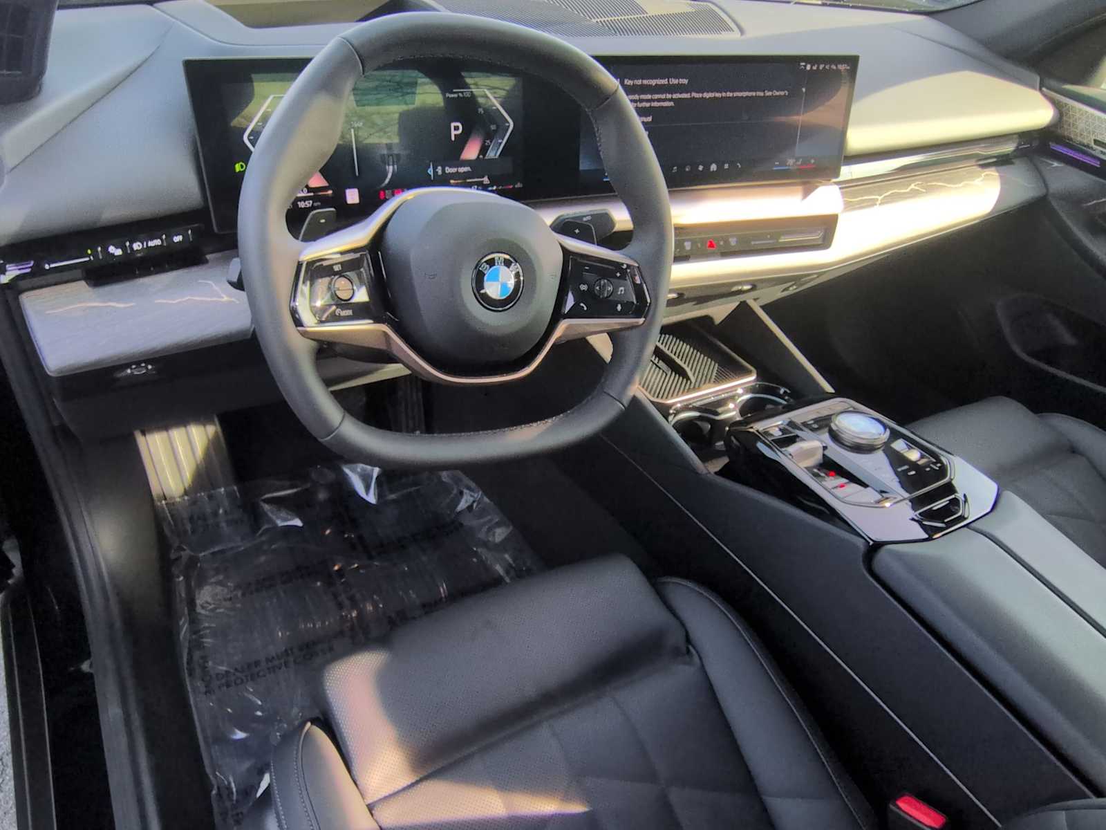 Thumbnail: 2025 BMW 5 Series - 10