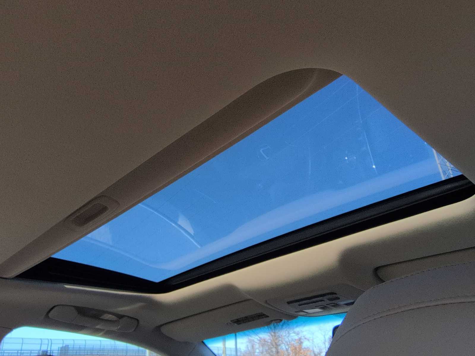 Thumbnail: 2011 Lexus ES - 23