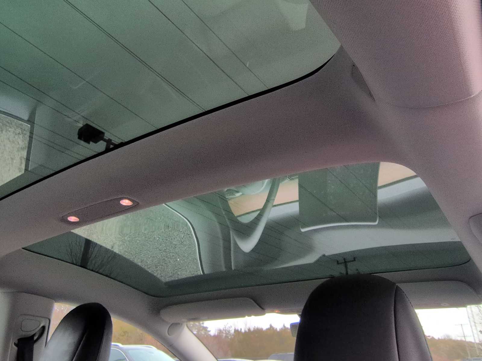 Thumbnail: 2019 Tesla Model 3 - 22