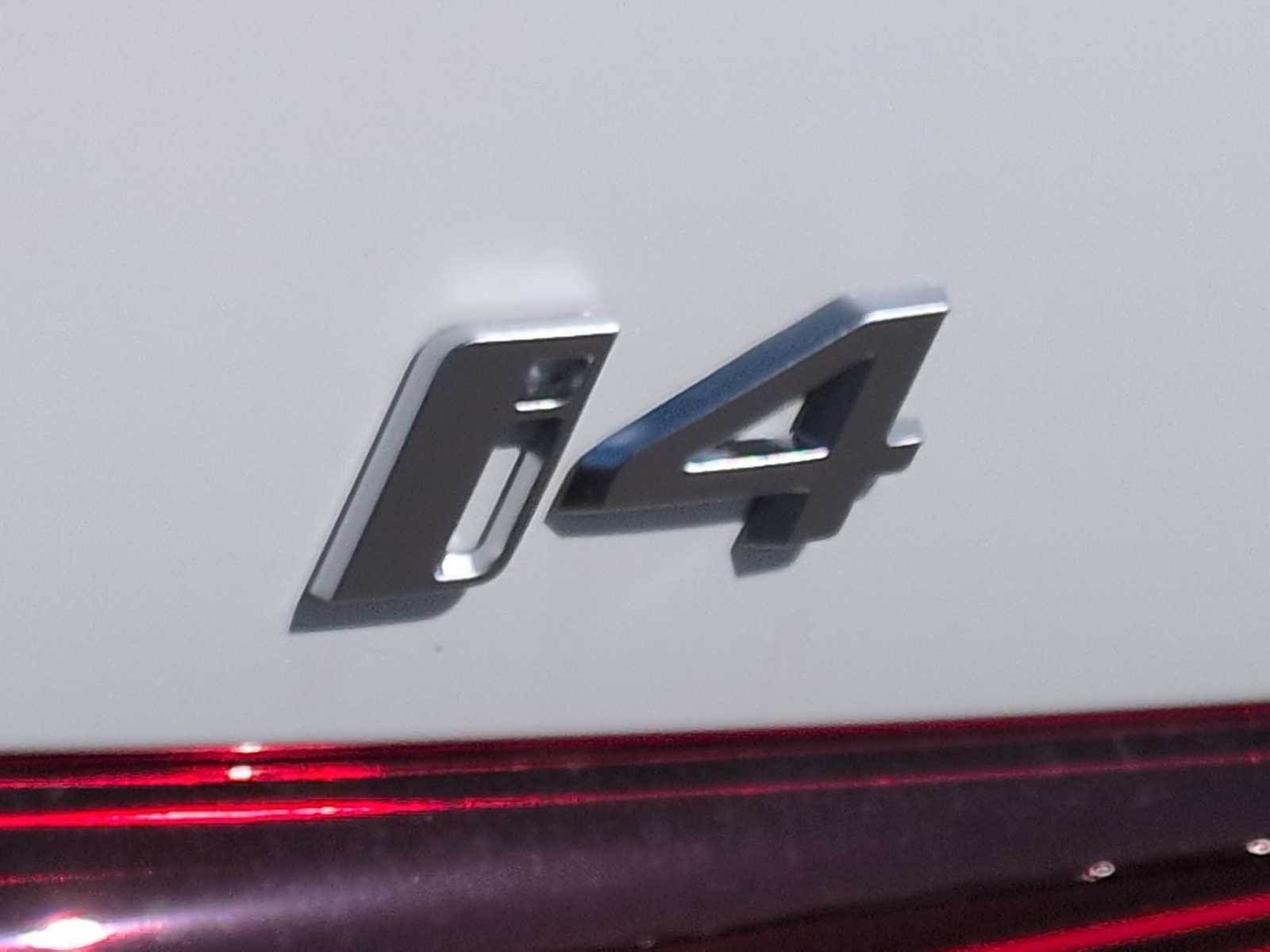 Thumbnail: 2026 BMW i4 - 13