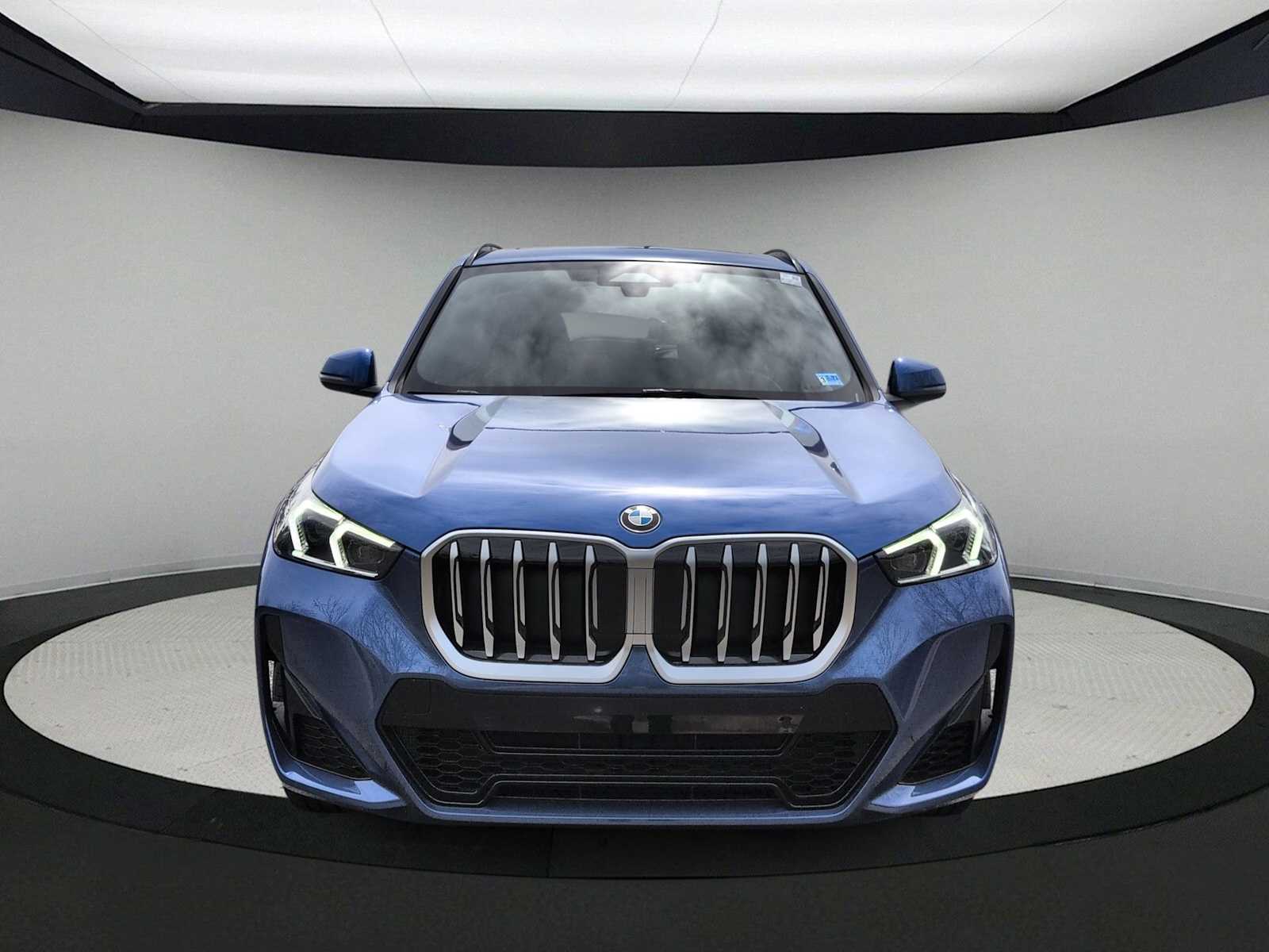 Thumbnail: 2026 BMW X1 - 3