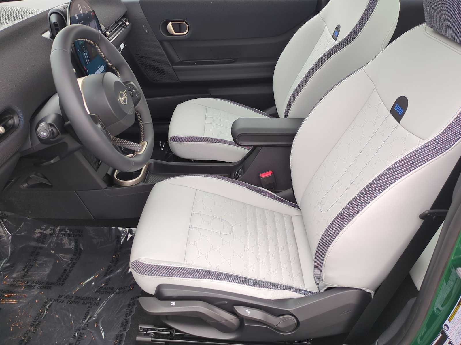 Thumbnail: 2025 MINI Cooper Hardtop - 16