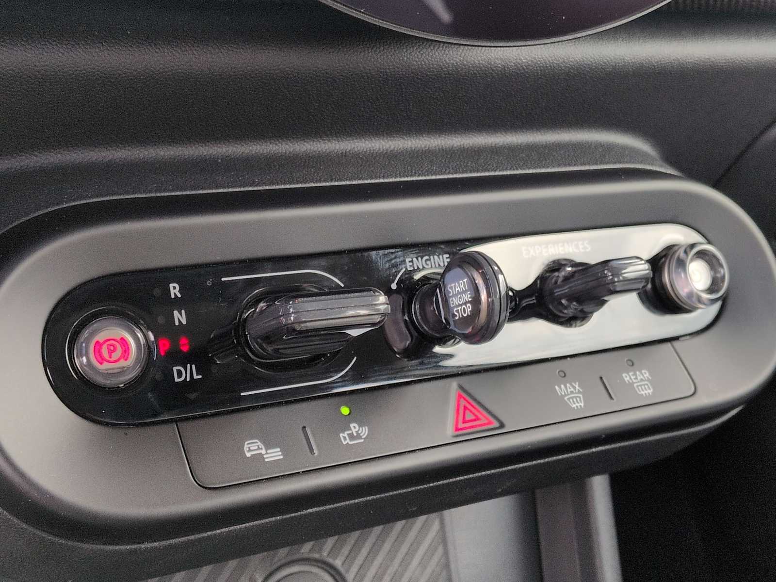 Thumbnail: 2025 MINI Cooper Hardtop - 31