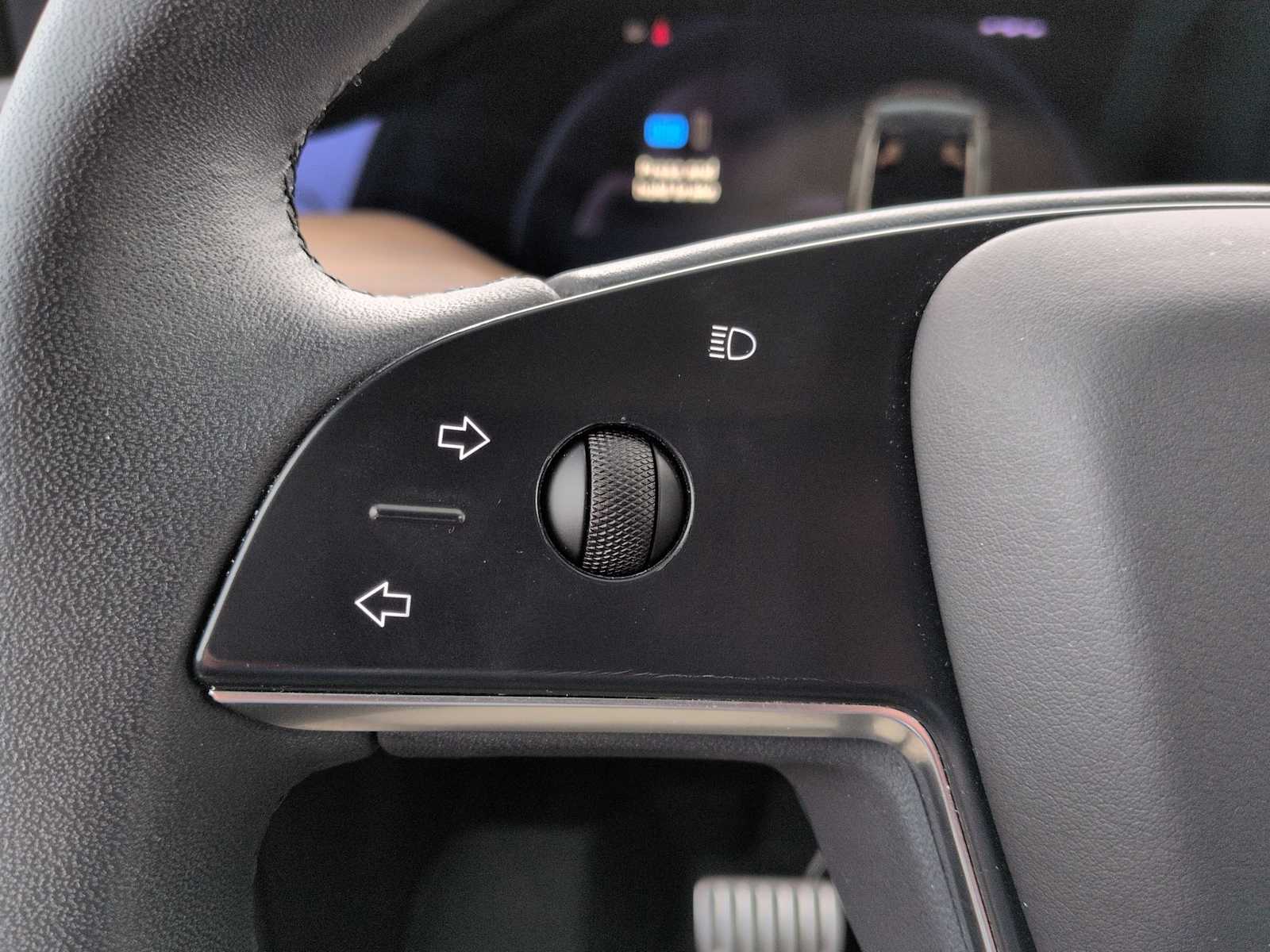 Thumbnail: 2023 Tesla Model X - 22