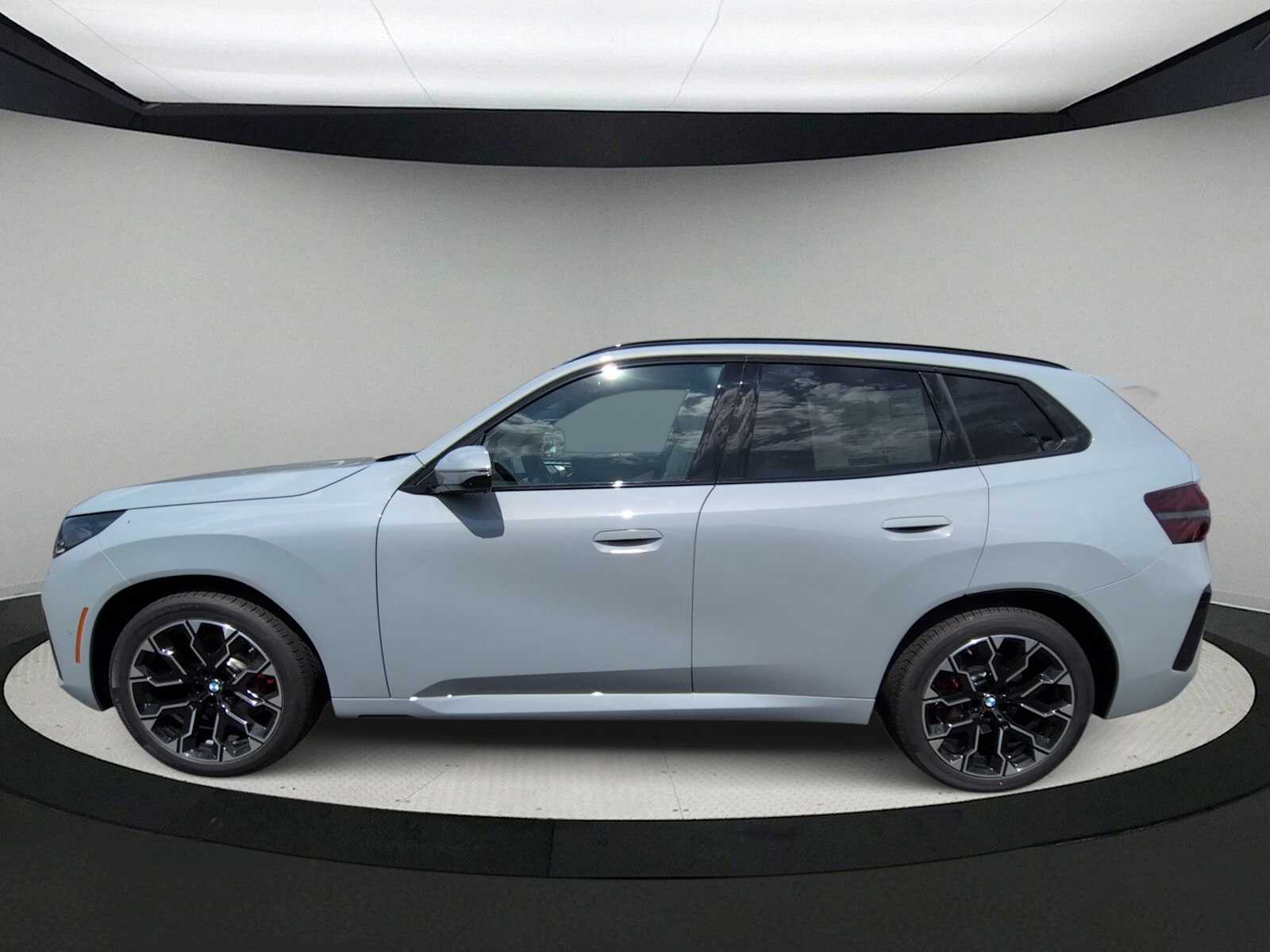 Thumbnail: 2026 BMW X3 - 5