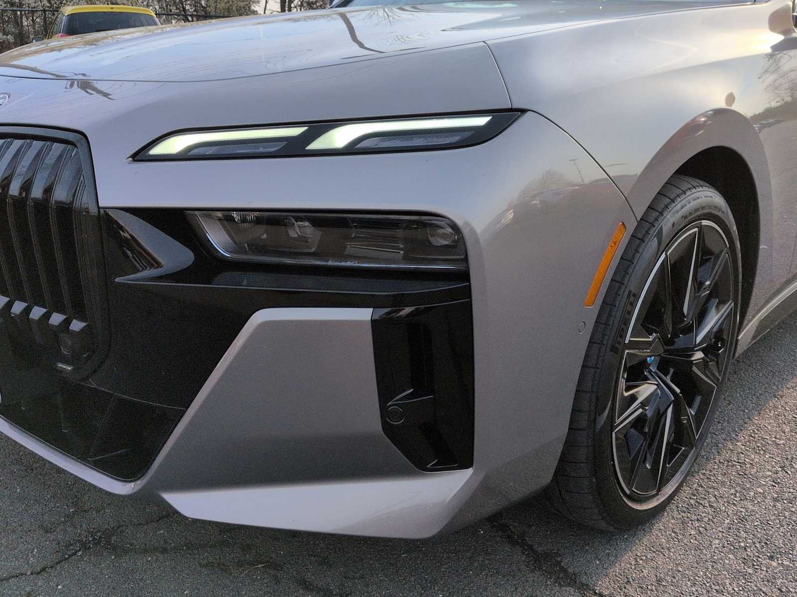 Thumbnail: 2023 BMW 7 Series - 11