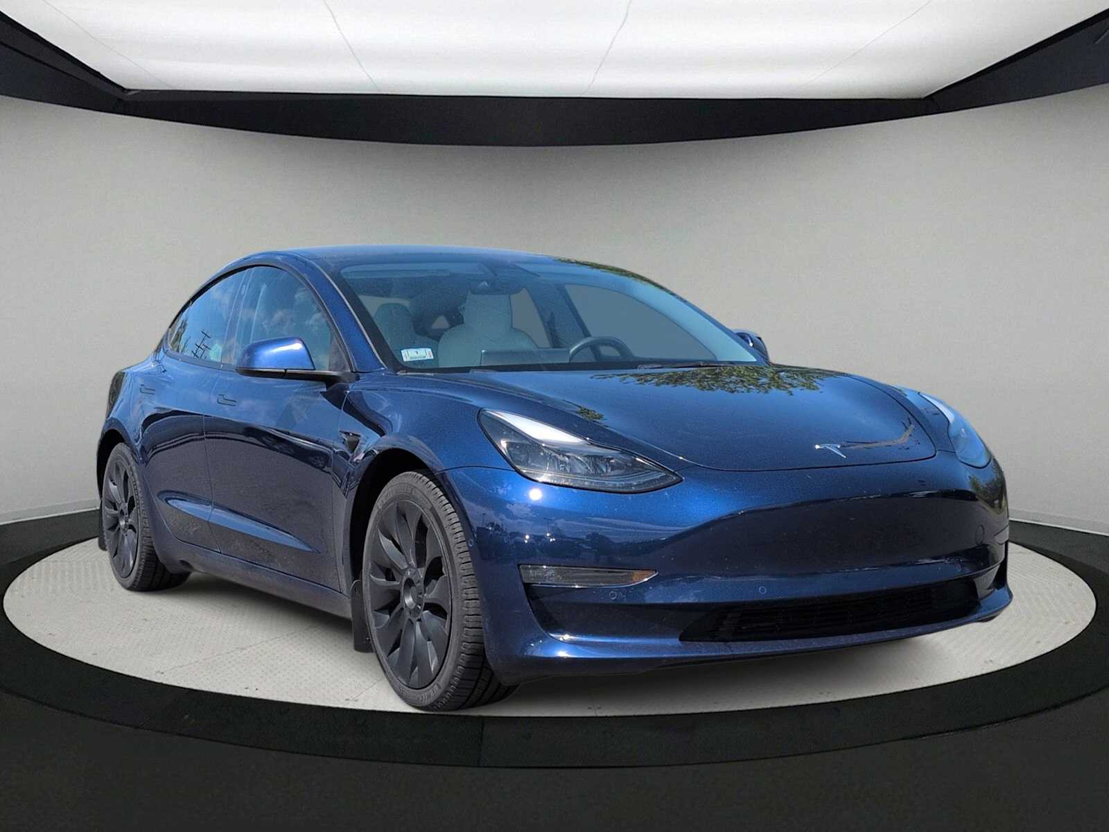 Thumbnail: 2022 Tesla Model 3 - 2
