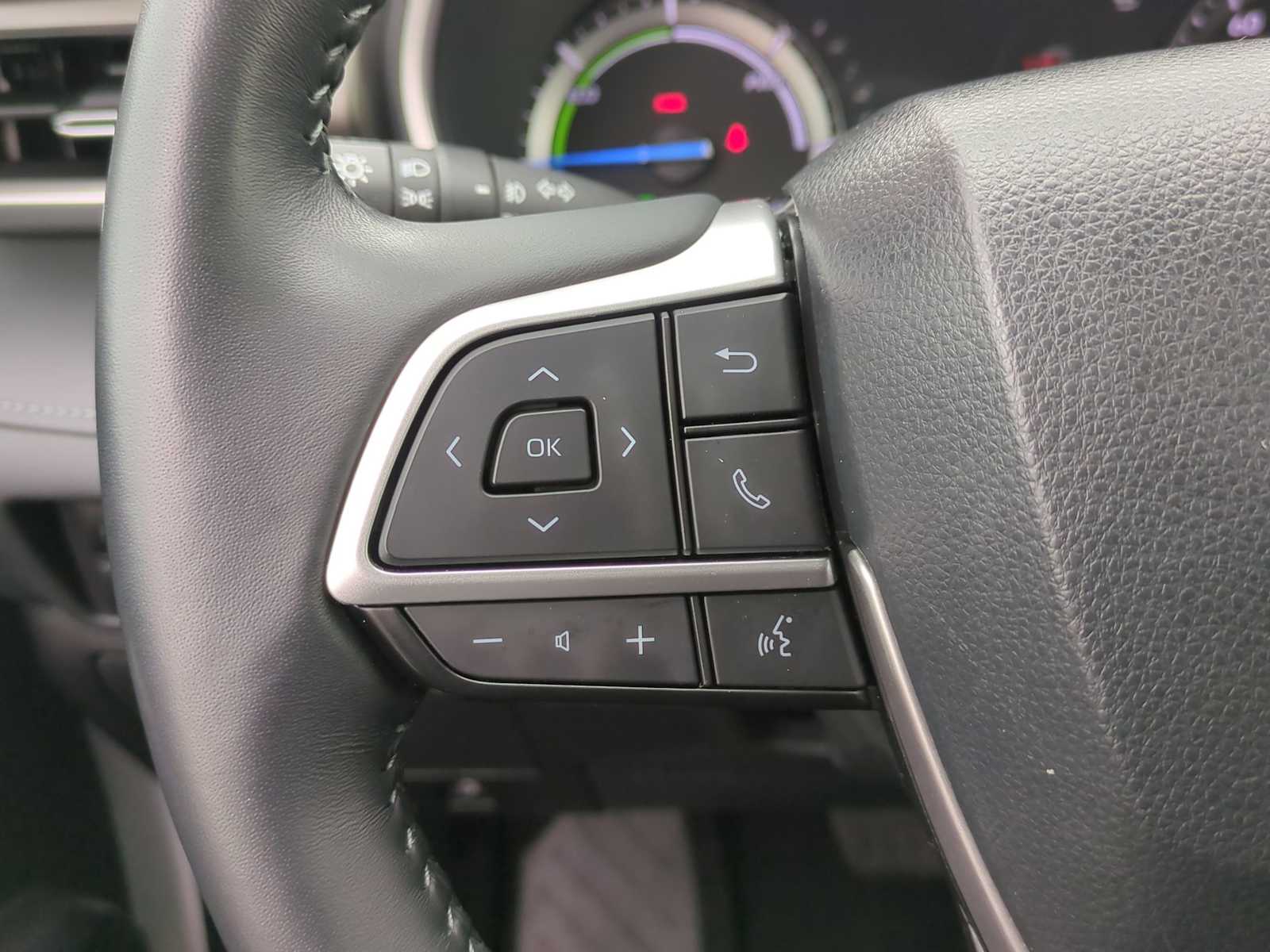 Thumbnail: 2022 Toyota Highlander - 26