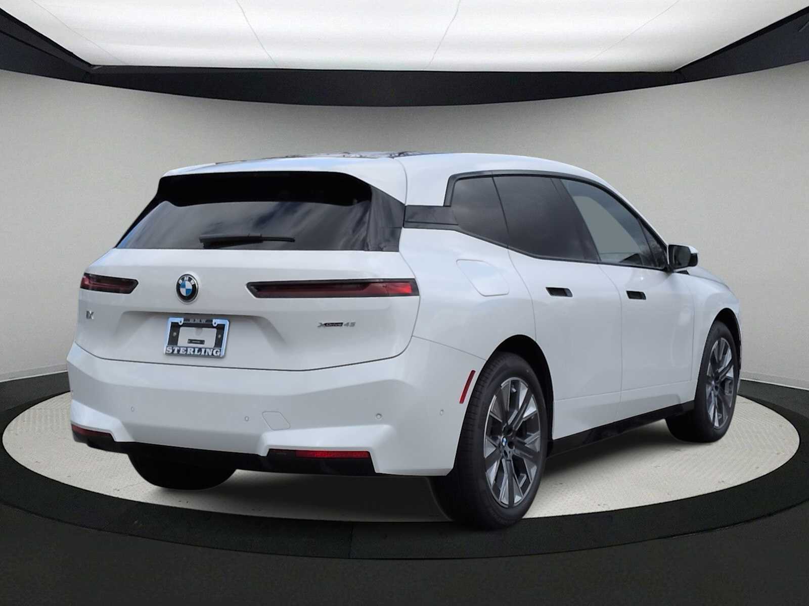 Thumbnail: 2026 BMW iX - 8