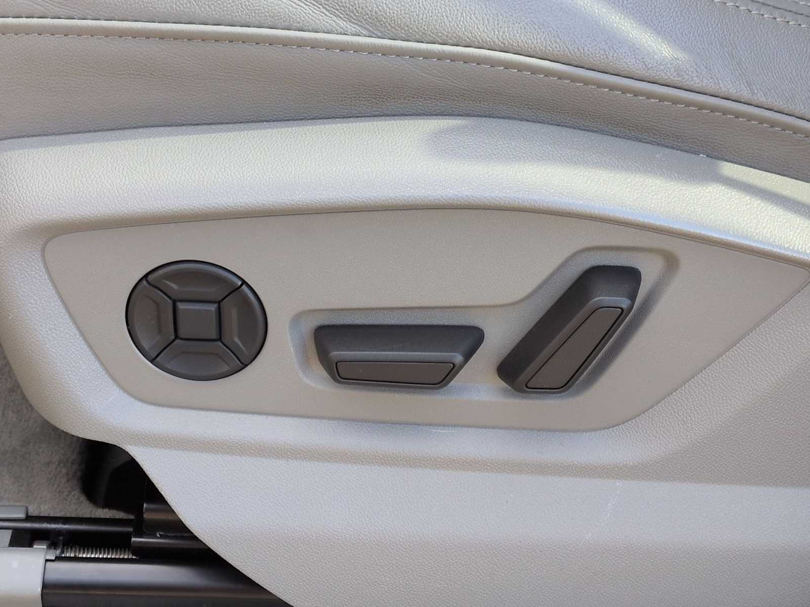 Thumbnail: 2022 Audi Q7 - 18