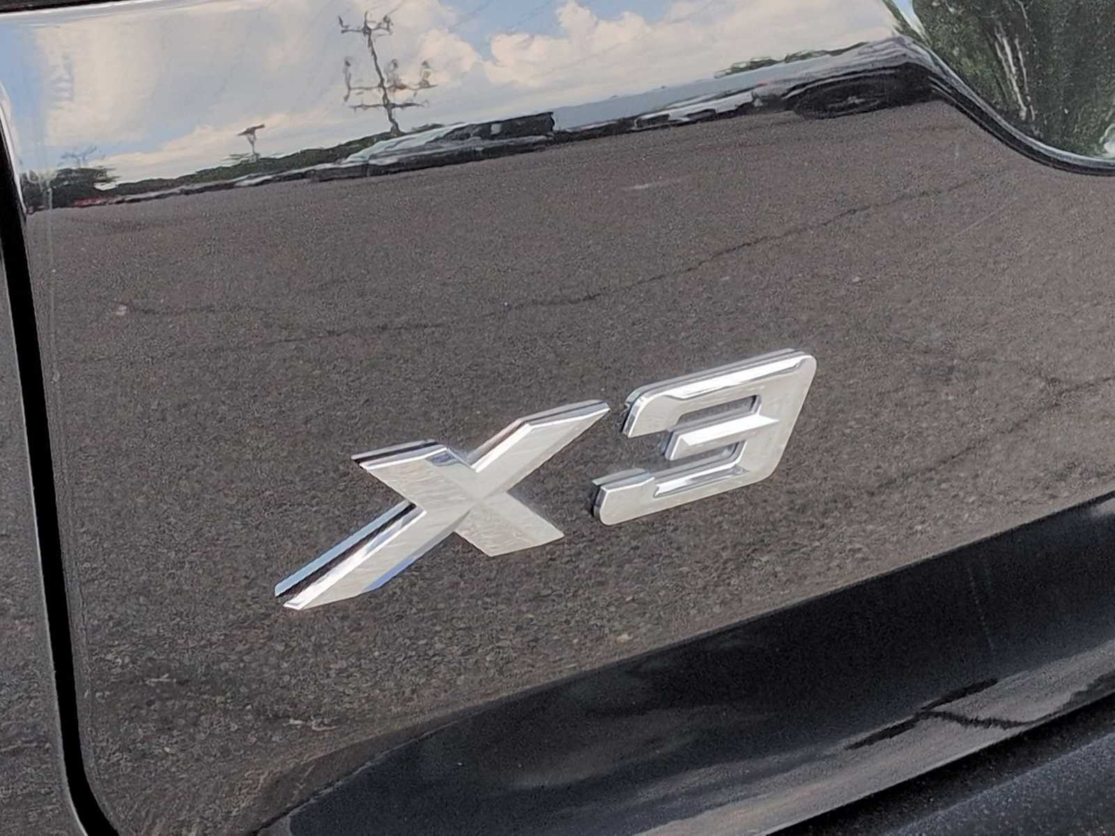 Thumbnail: 2023 BMW X3 - 13