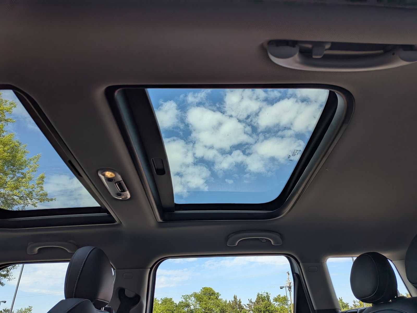 Thumbnail: 2024 MINI Cooper Clubman - 23