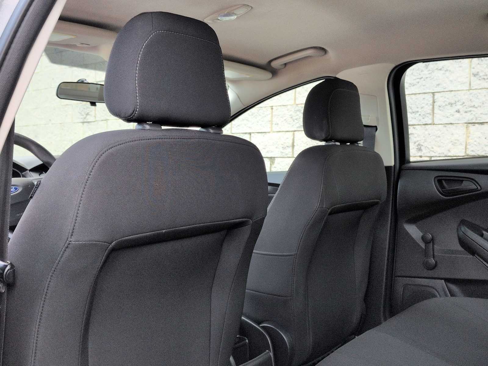 Thumbnail: 2018 Ford Focus - 18