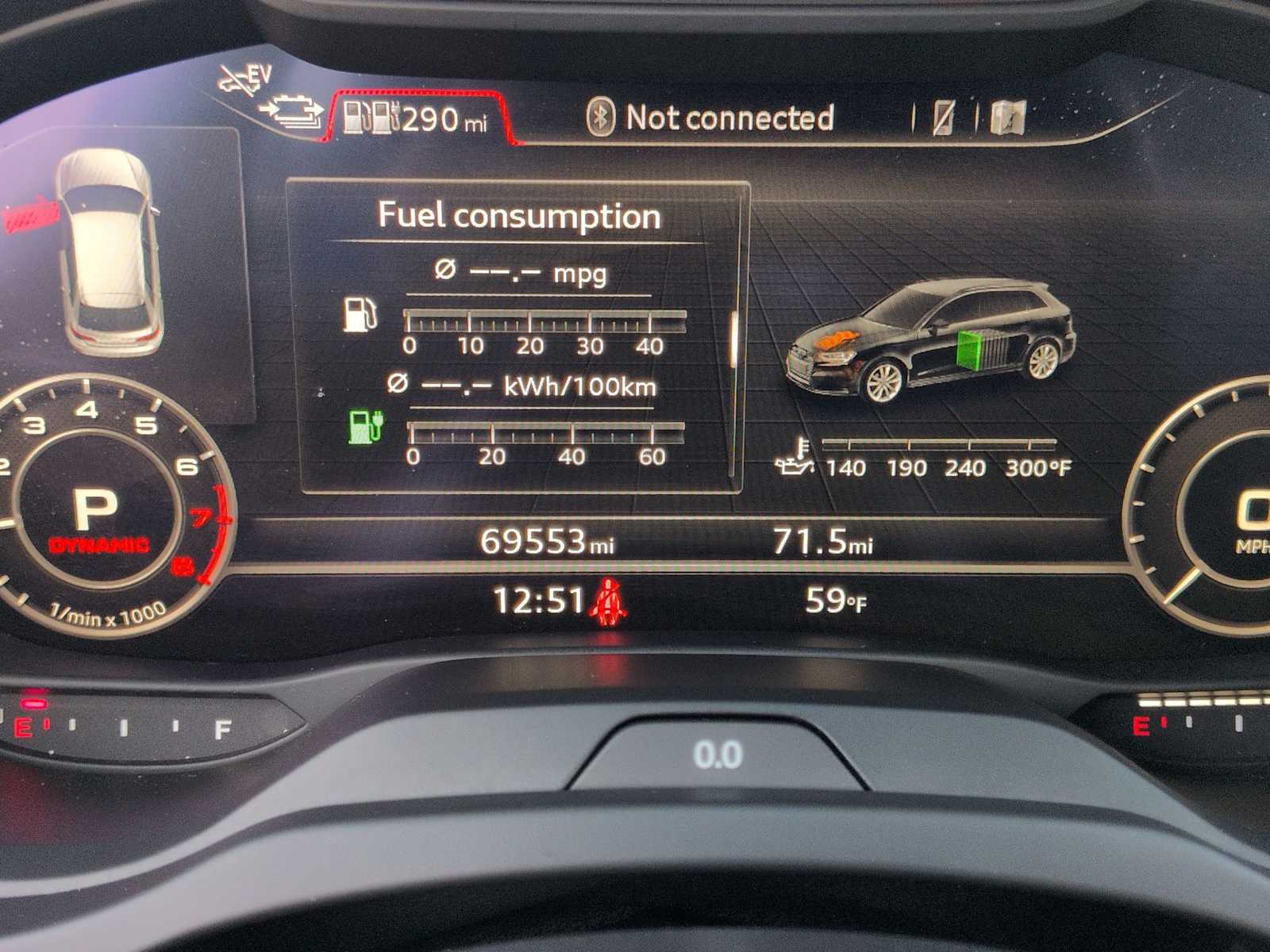 Thumbnail: 2017 Audi A3 e-tron - 36