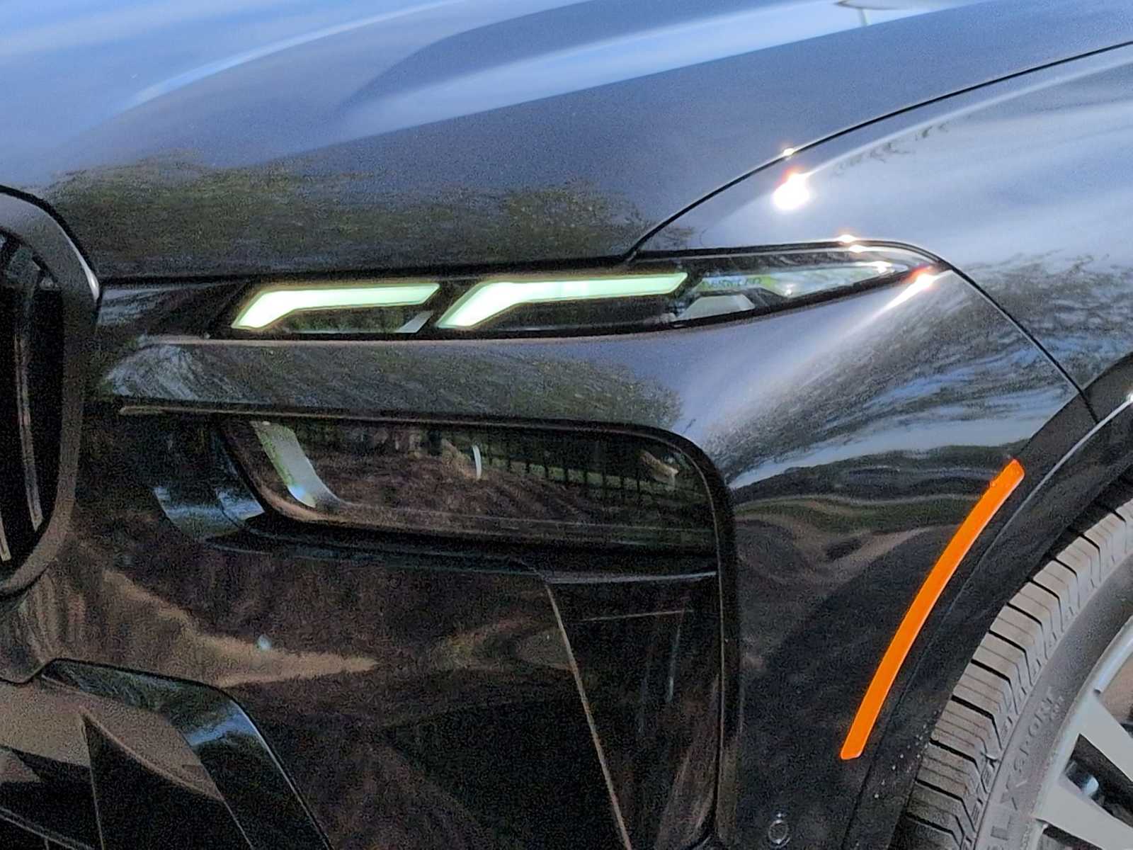 Thumbnail: 2027 BMW X7 - 11