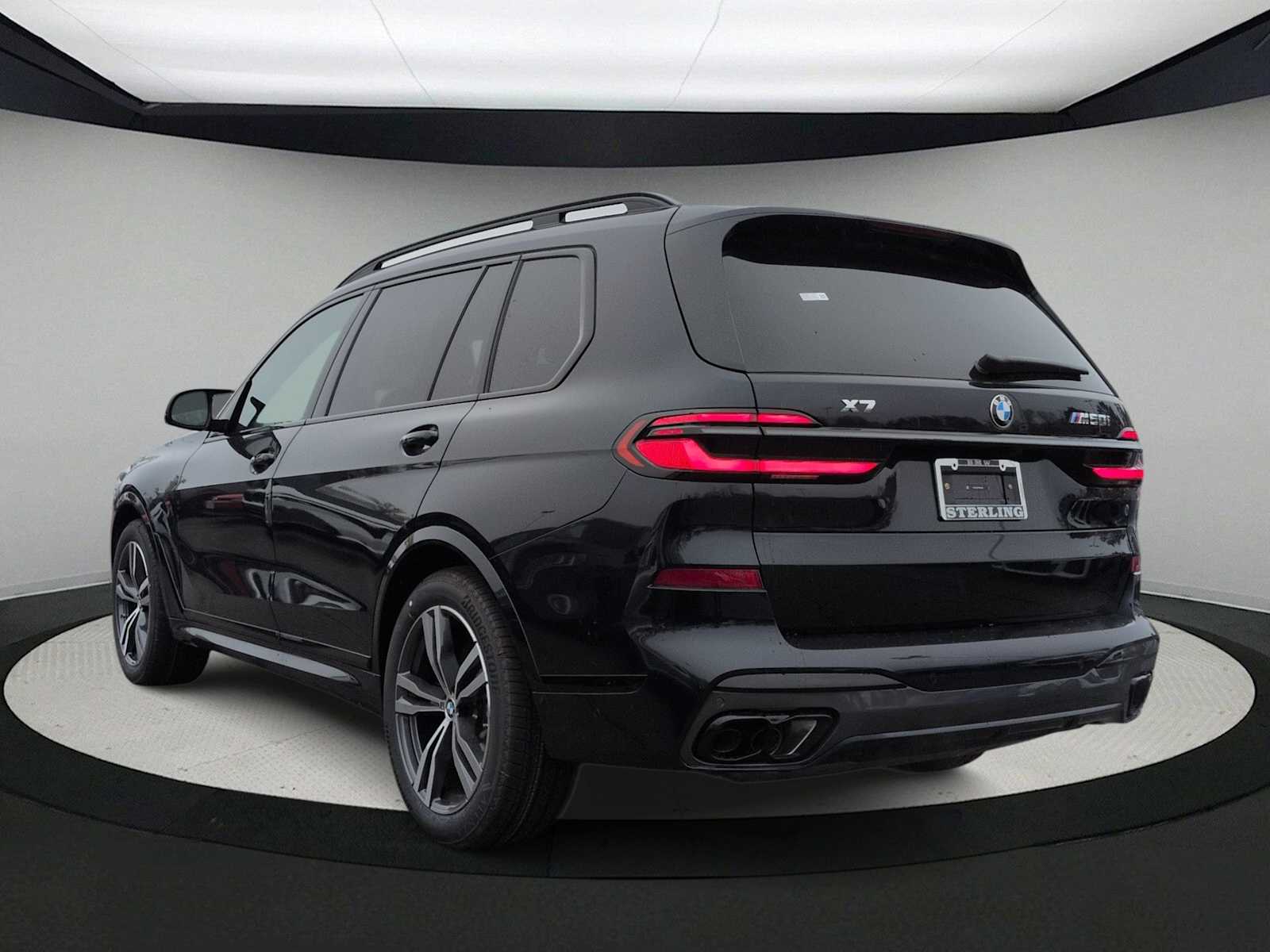 Thumbnail: 2026 BMW X7 - 6