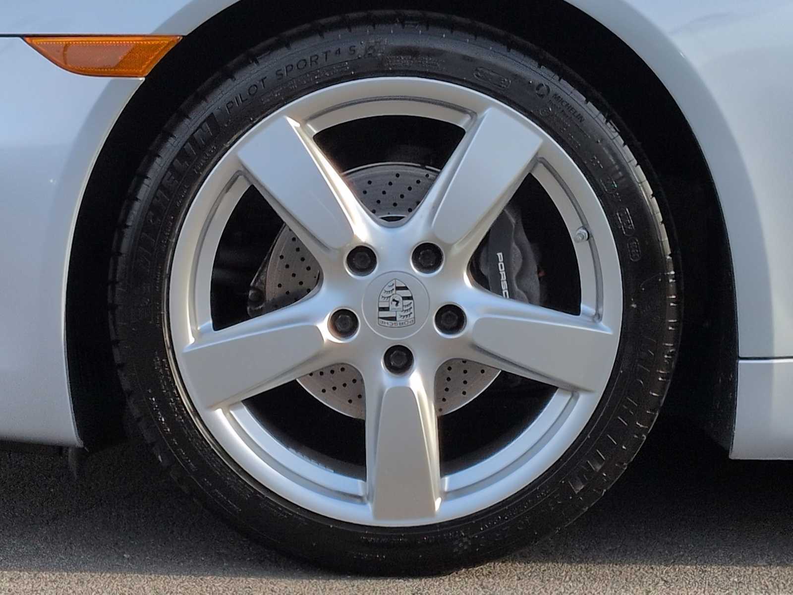 Thumbnail: 2016 Porsche Cayman - 13