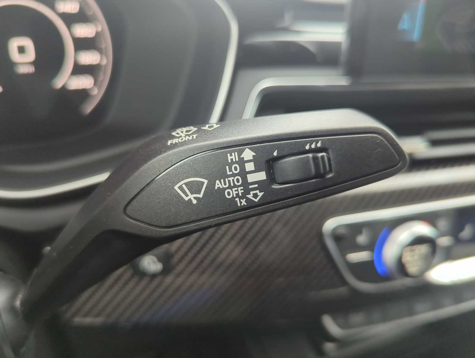 Thumbnail: 2024 Audi RS 5 - 27