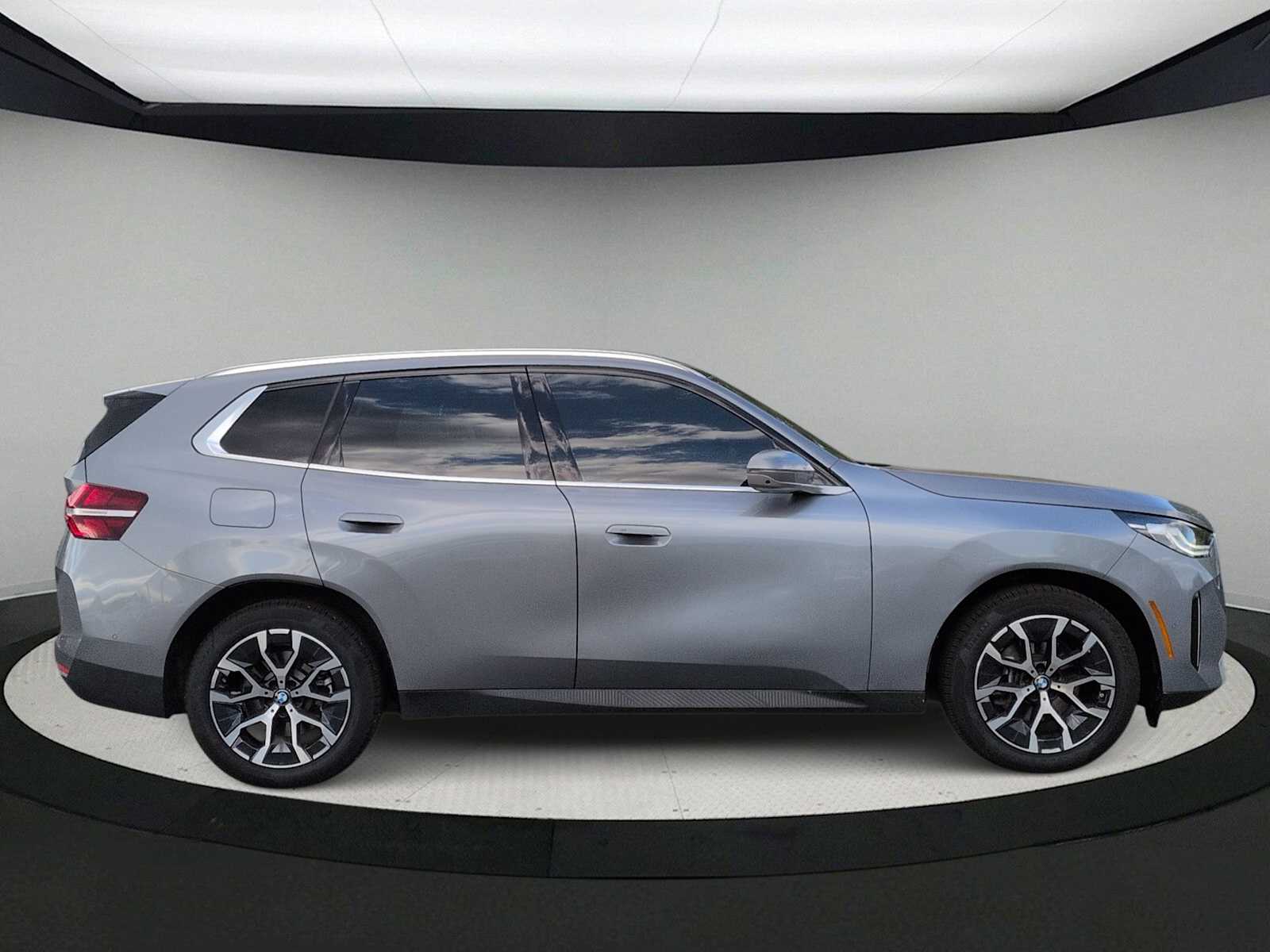 Thumbnail: 2026 BMW X3 - 9