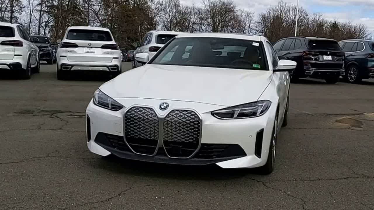 Thumbnail: 2025 BMW i4 - 3