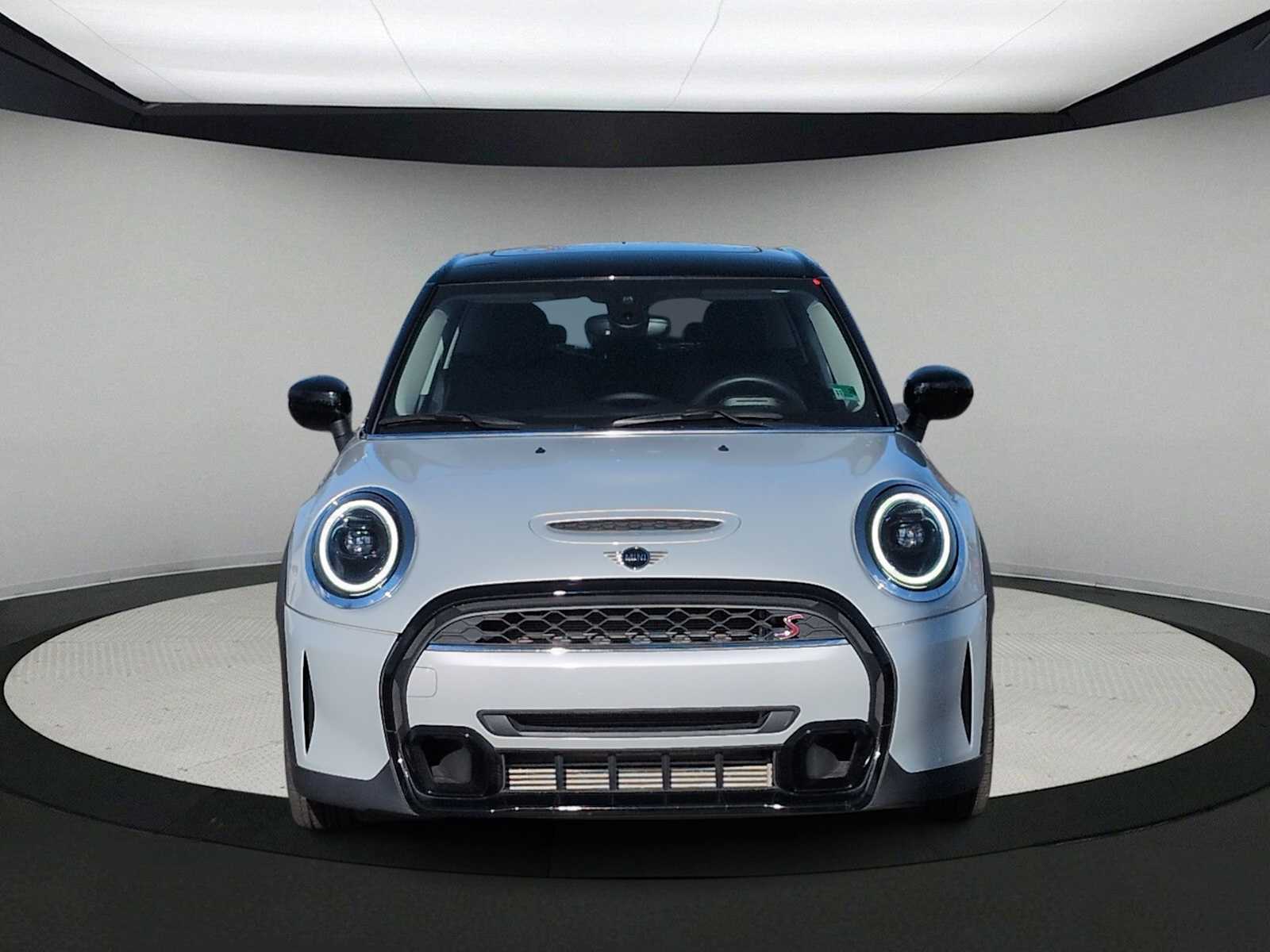 Thumbnail: 2023 MINI Cooper Hardtop - 3