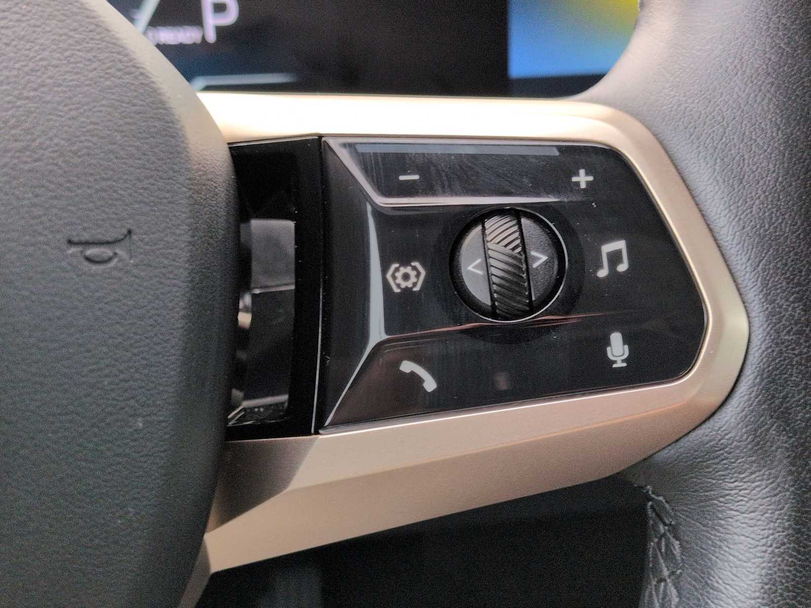 Thumbnail: 2023 BMW iX - 26