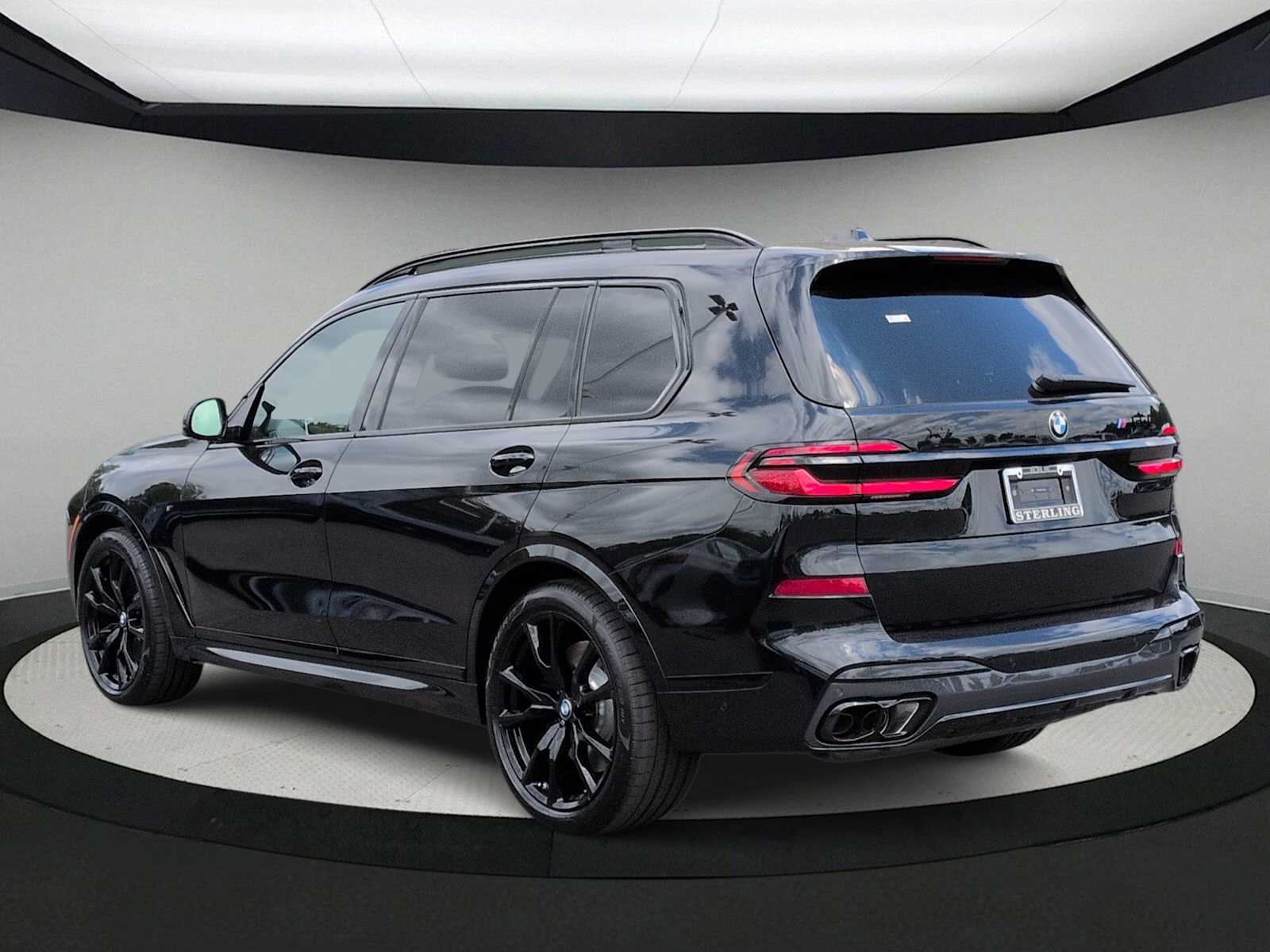 Thumbnail: 2027 BMW X7 - 6