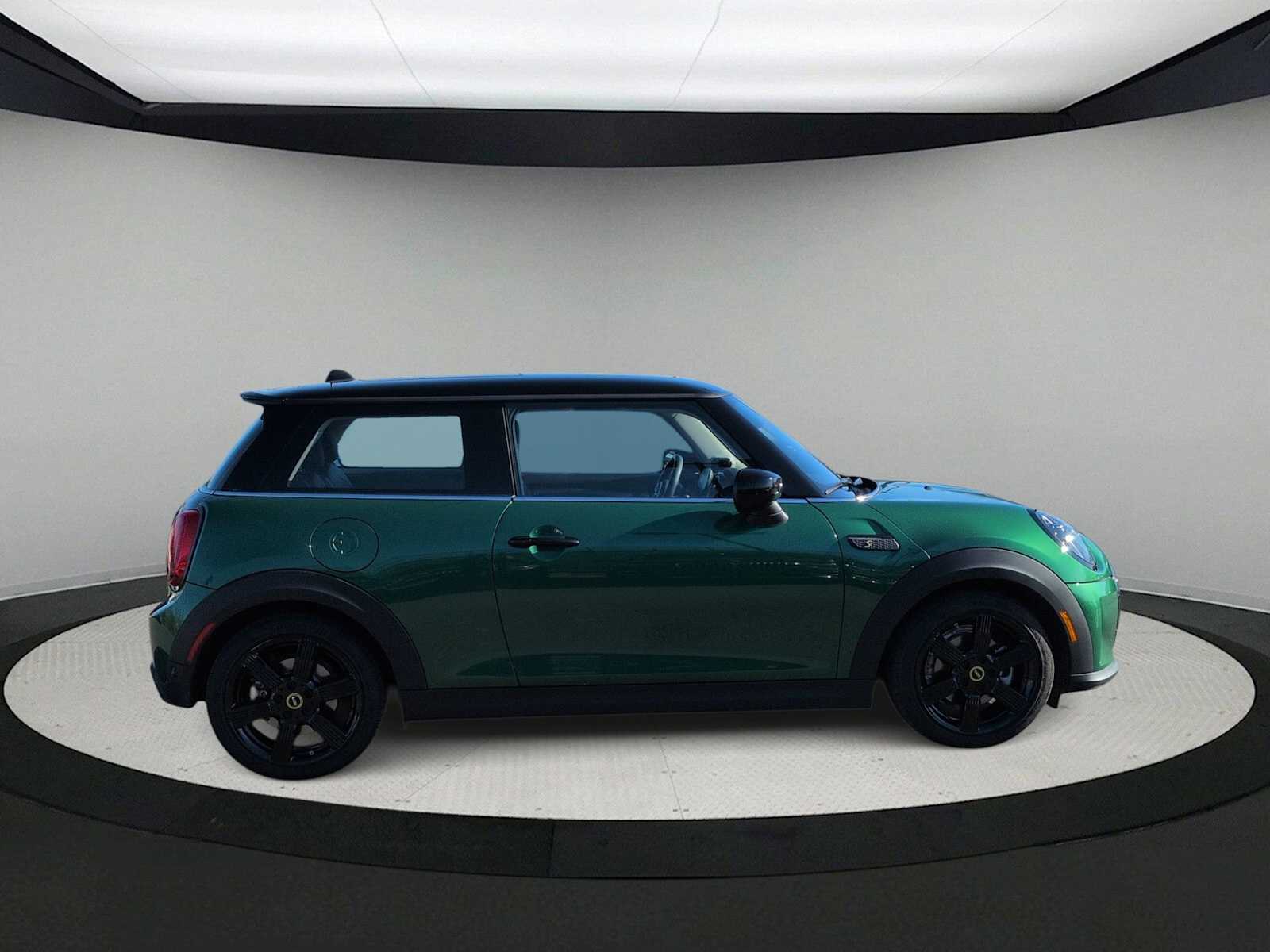 Thumbnail: 2024 MINI Cooper Hardtop - 9
