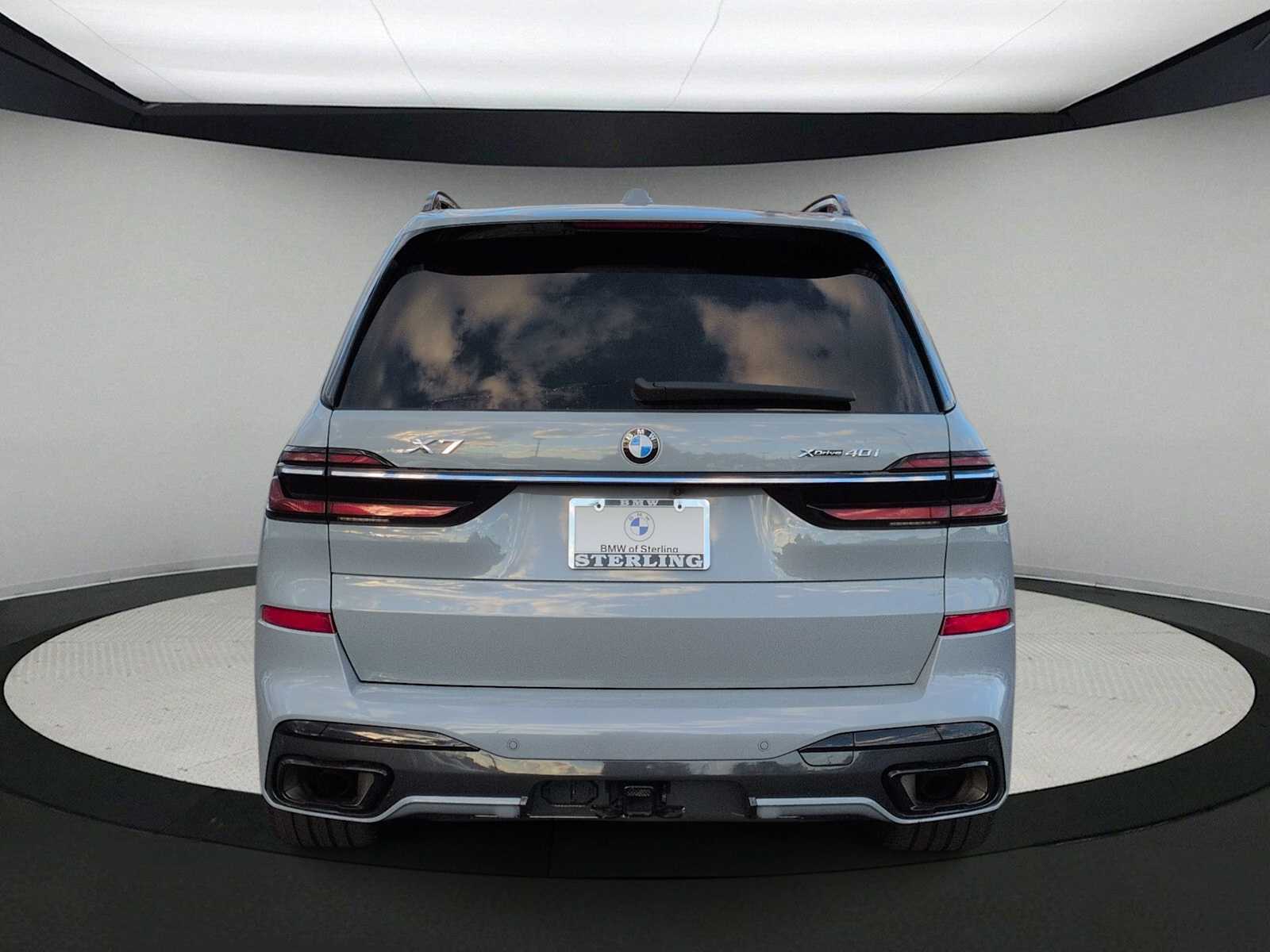 Thumbnail: 2023 BMW X7 - 7