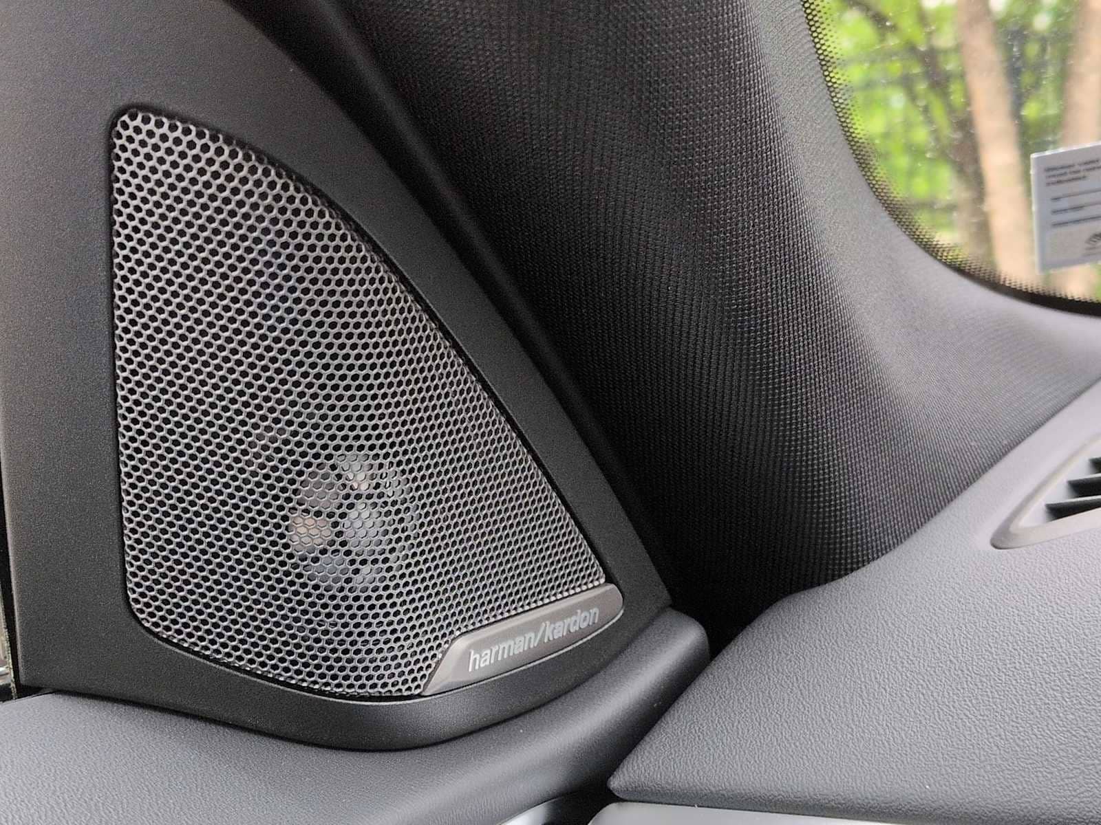 Thumbnail: 2026 BMW i4 - 33