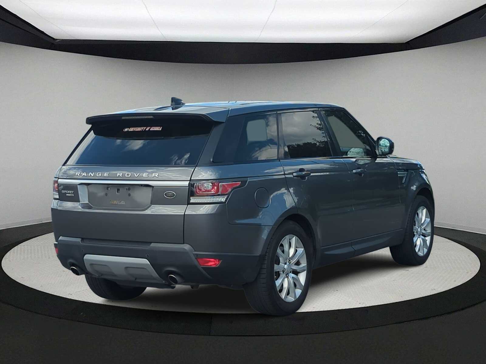 Thumbnail: 2017 Land Rover Range Rover Sport - 8