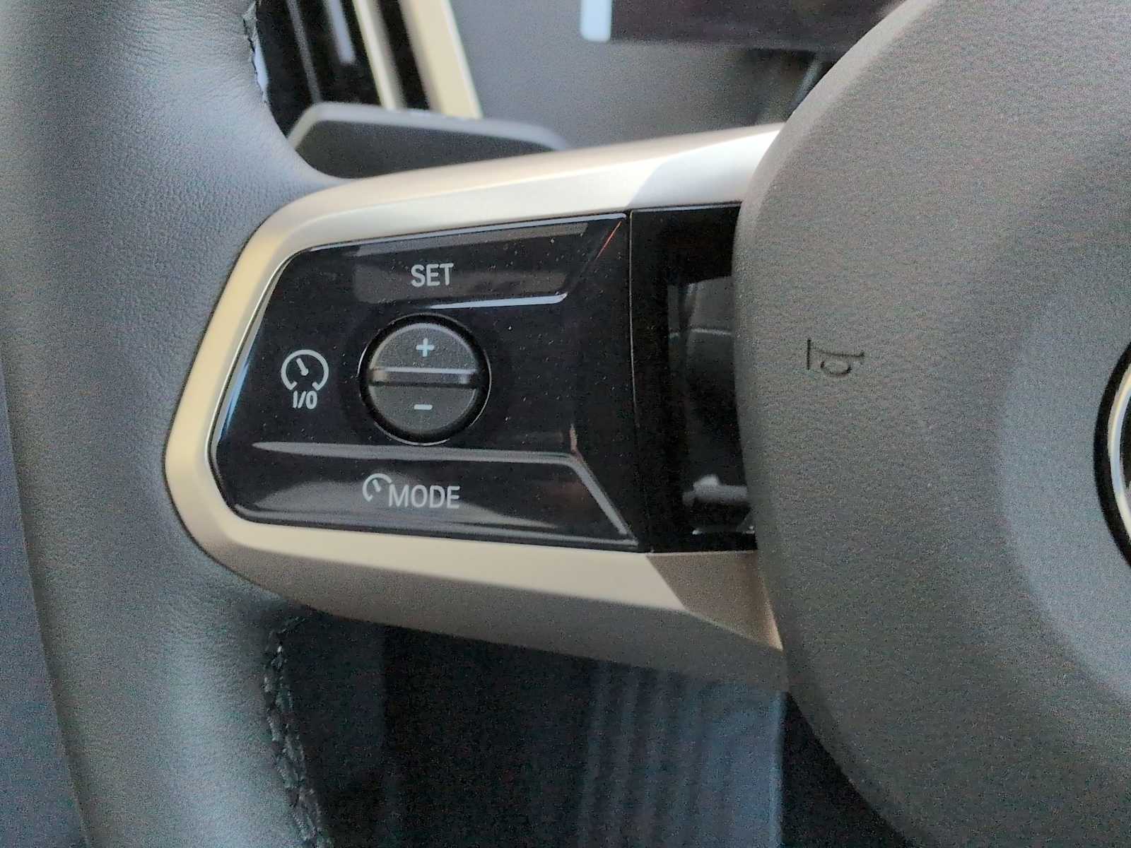 Thumbnail: 2026 BMW iX - 25